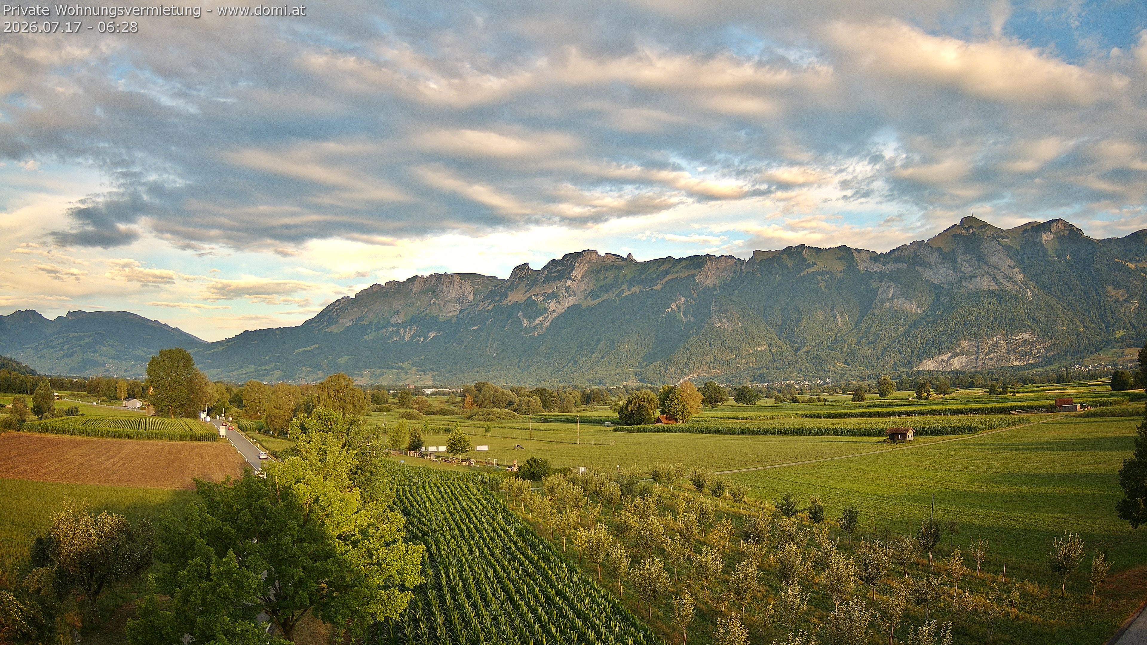 Archiv Foto Webcam Ausblick von Feldkirch auf Hohen Kasten, Furgglenfirst und Kamor