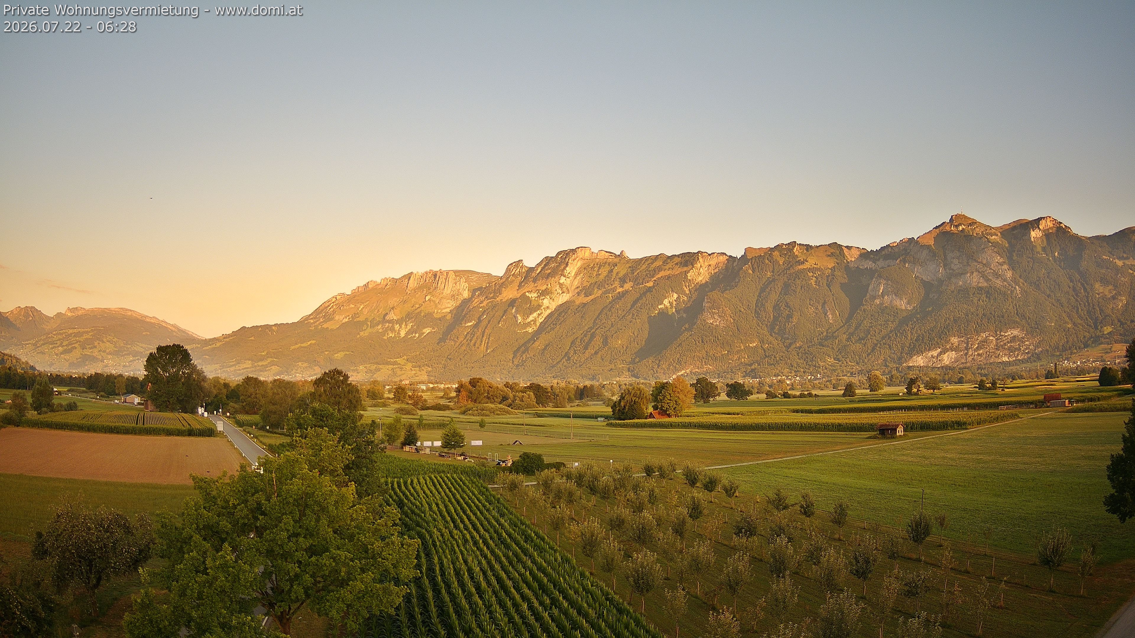 Archiv Foto Webcam Ausblick von Feldkirch auf Hohen Kasten, Furgglenfirst und Kamor