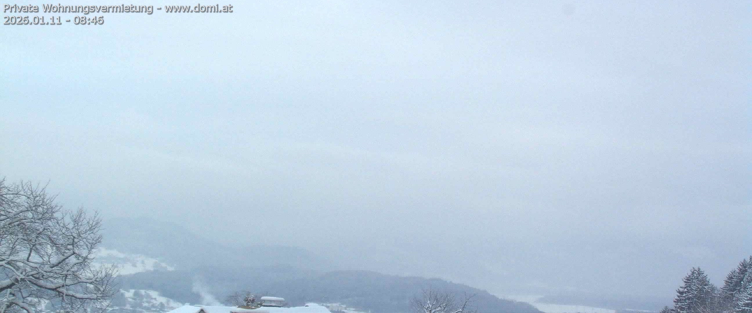 Archived image Webcam View of Walgau, Hoher Fraßen and Breithorn from Gampelün