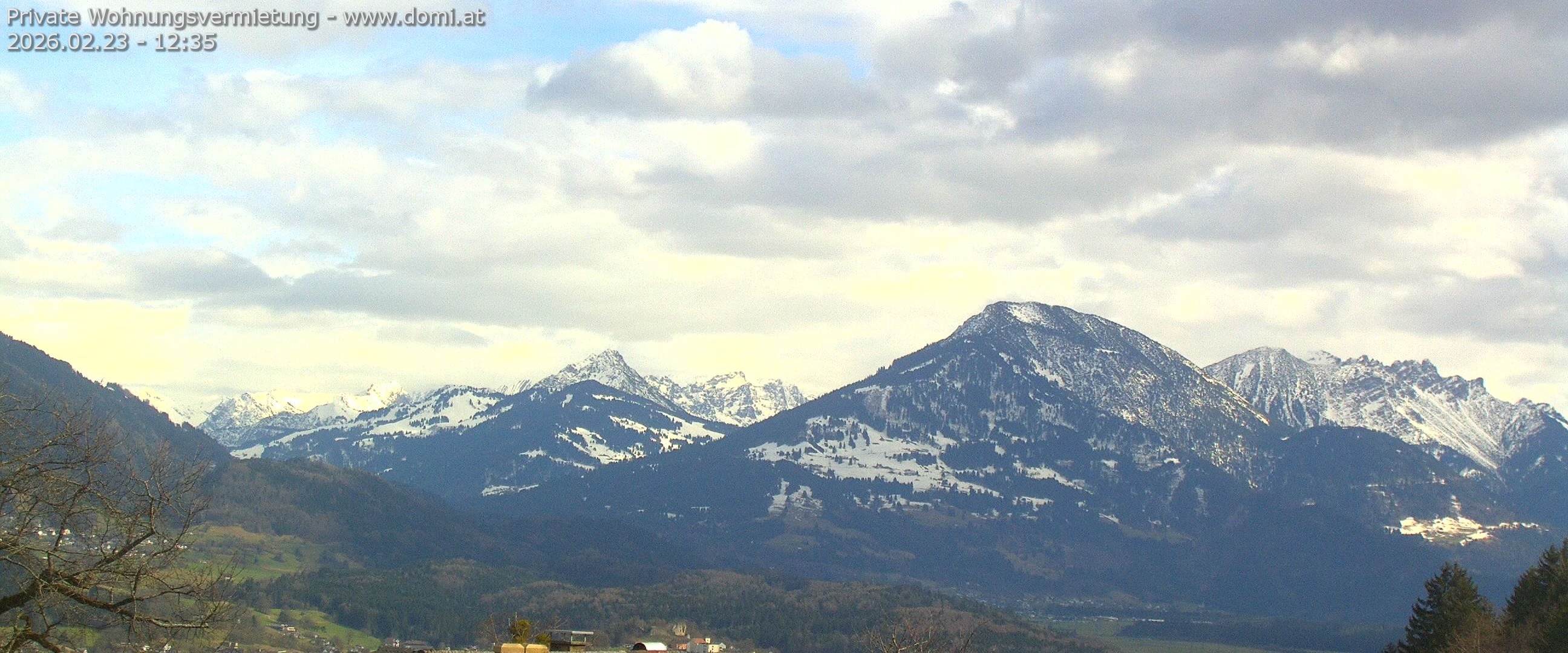 Archiv Foto Webcam Ausblick von Gampelün auf Walgau, Hoher Fraßen und Breithorn