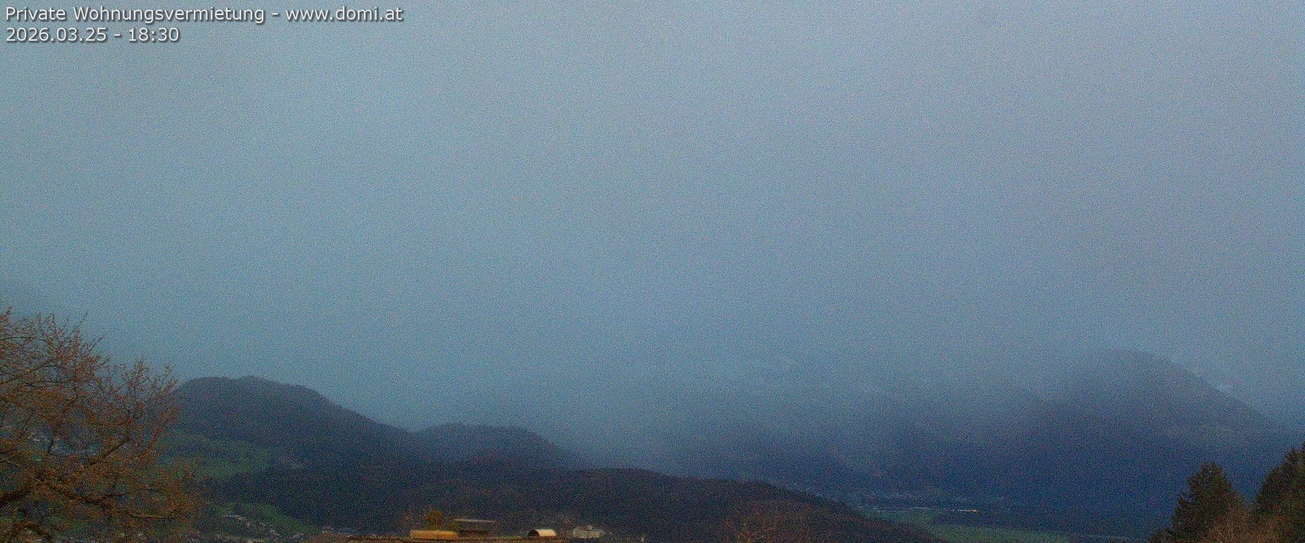 Archived image Webcam View of Walgau, Hoher Fraßen and Breithorn from Gampelün