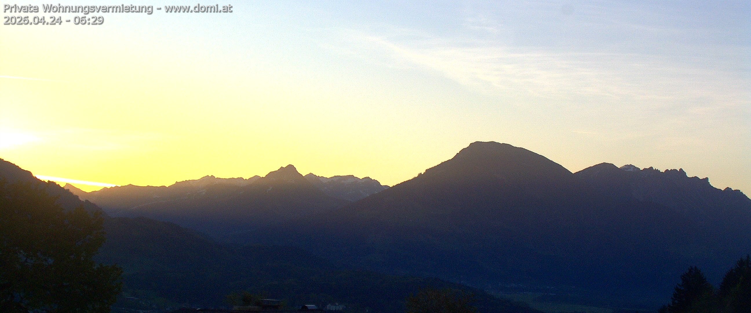 Archiv Foto Webcam Ausblick von Gampelün auf Walgau, Hoher Fraßen und Breithorn