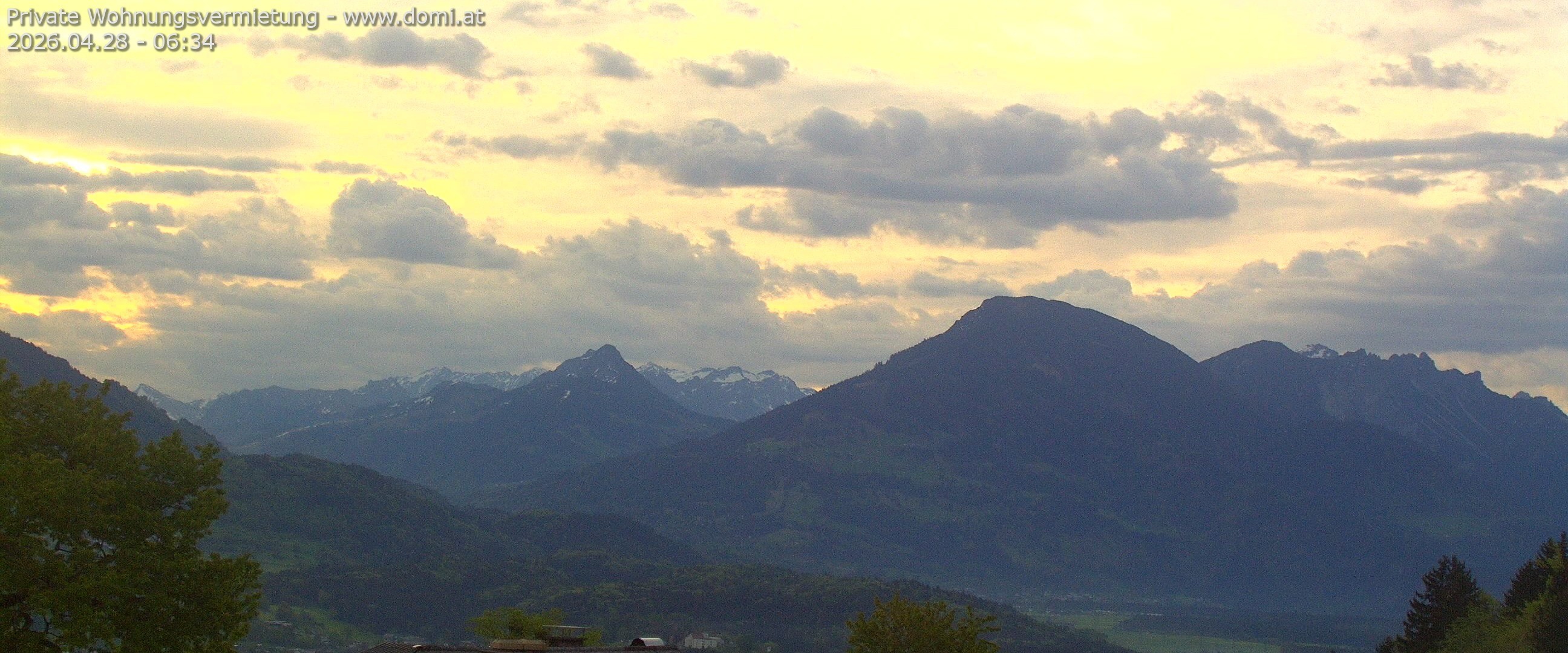Archiv Foto Webcam Ausblick von Gampelün auf Walgau, Hoher Fraßen und Breithorn