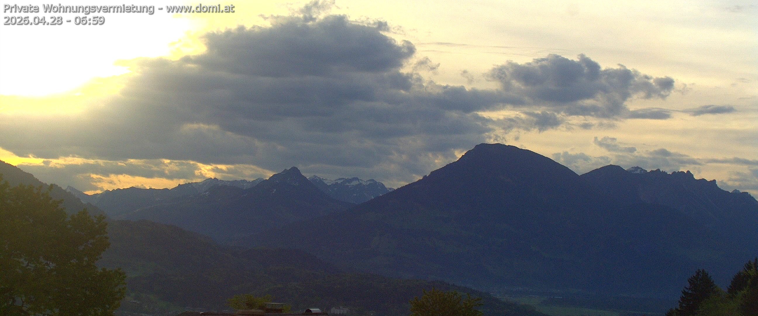 Archiv Foto Webcam Ausblick von Gampelün auf Walgau, Hoher Fraßen und Breithorn