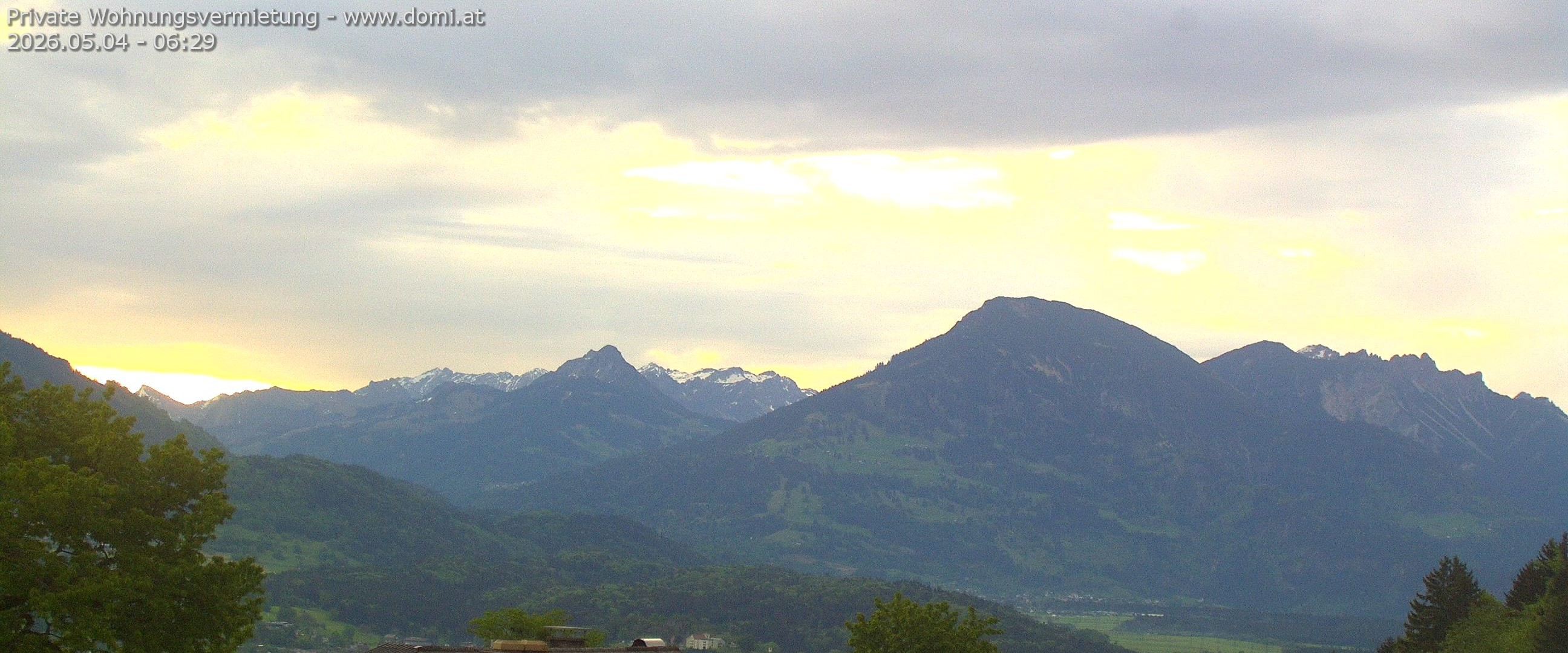 Archiv Foto Webcam Ausblick von Gampelün auf Walgau, Hoher Fraßen und Breithorn
