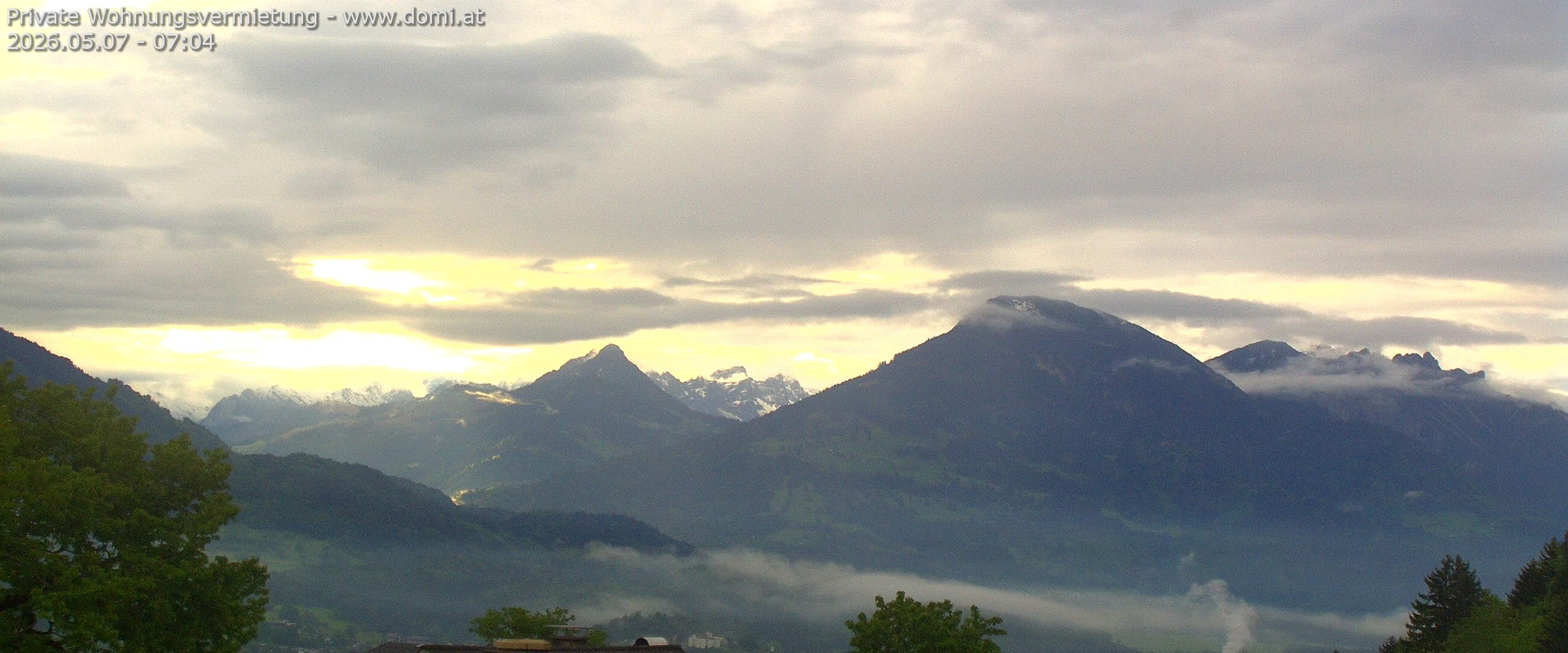 Archiv Foto Webcam Ausblick von Gampelün auf Walgau, Hoher Fraßen und Breithorn