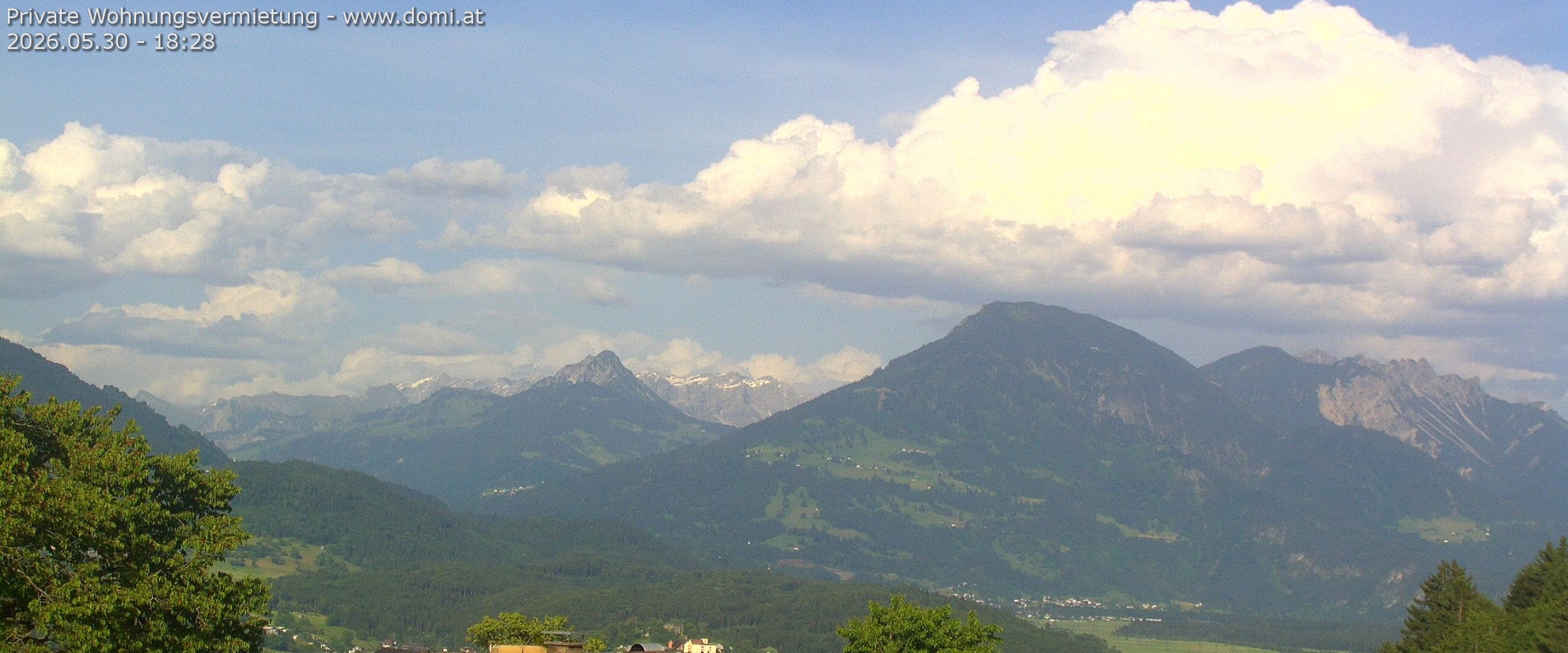 Archiv Foto Webcam Ausblick von Gampelün auf Walgau, Hoher Fraßen und Breithorn
