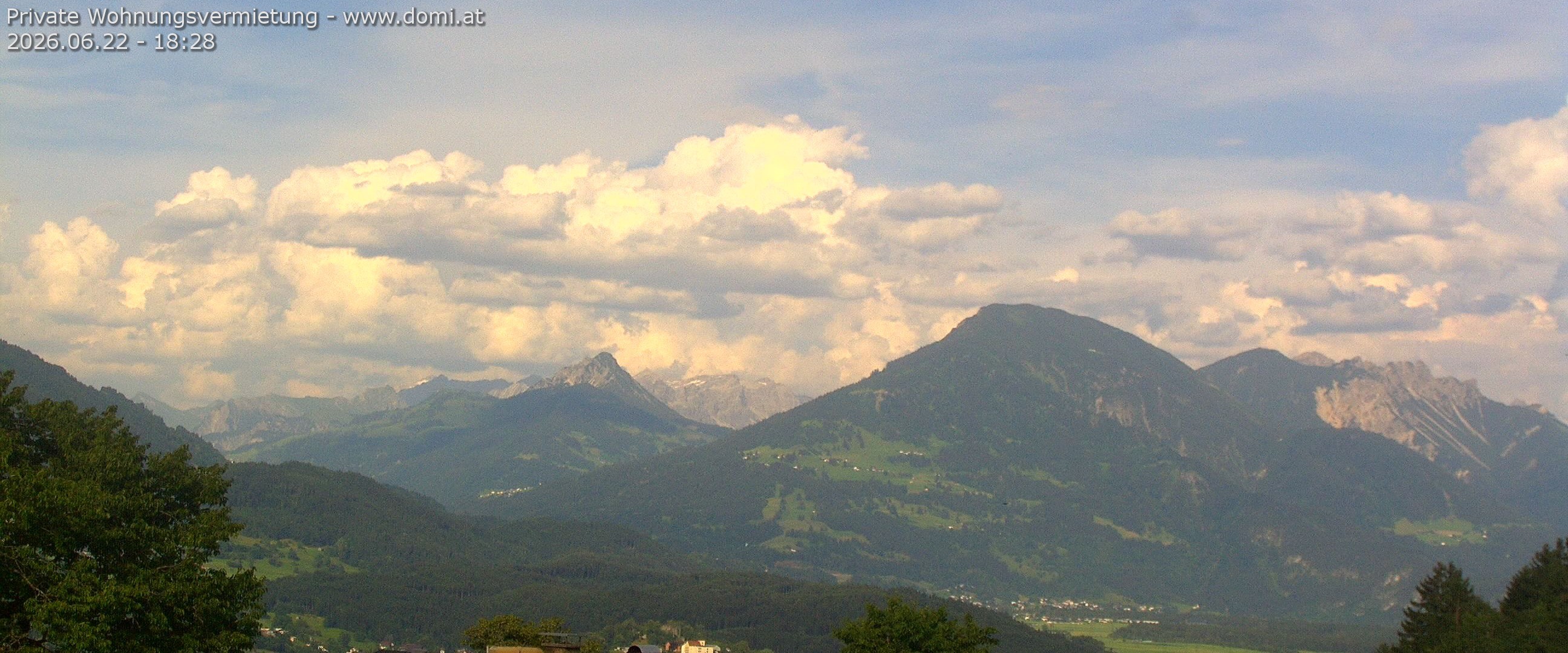 Archiv Foto Webcam Ausblick von Gampelün auf Walgau, Hoher Fraßen und Breithorn