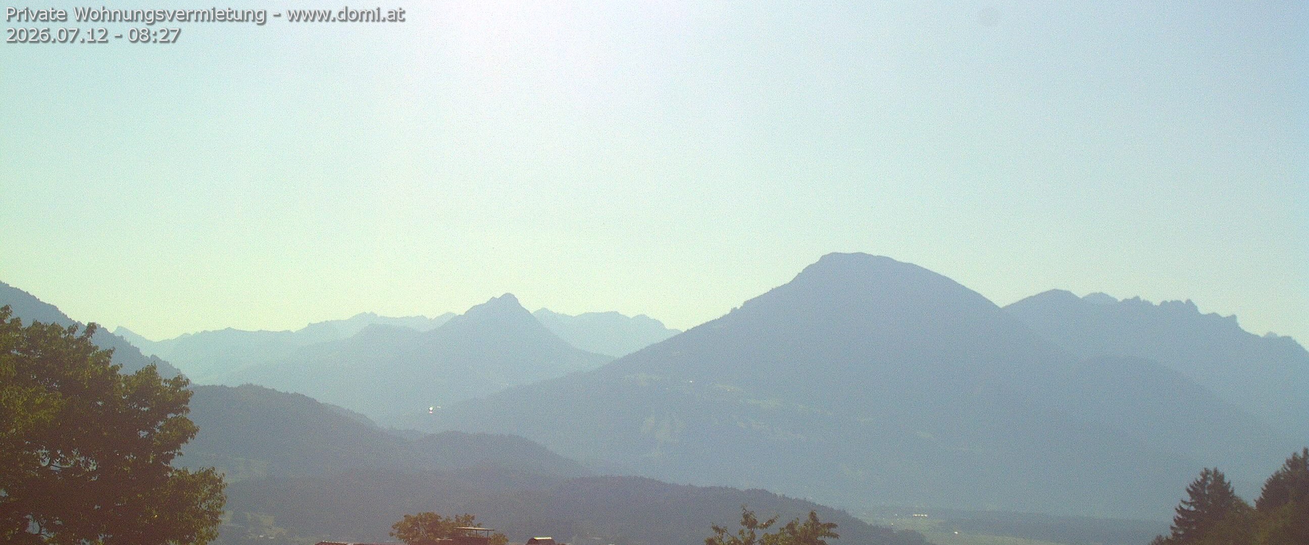 Archived image Webcam View of Walgau, Hoher Fraßen and Breithorn from Gampelün