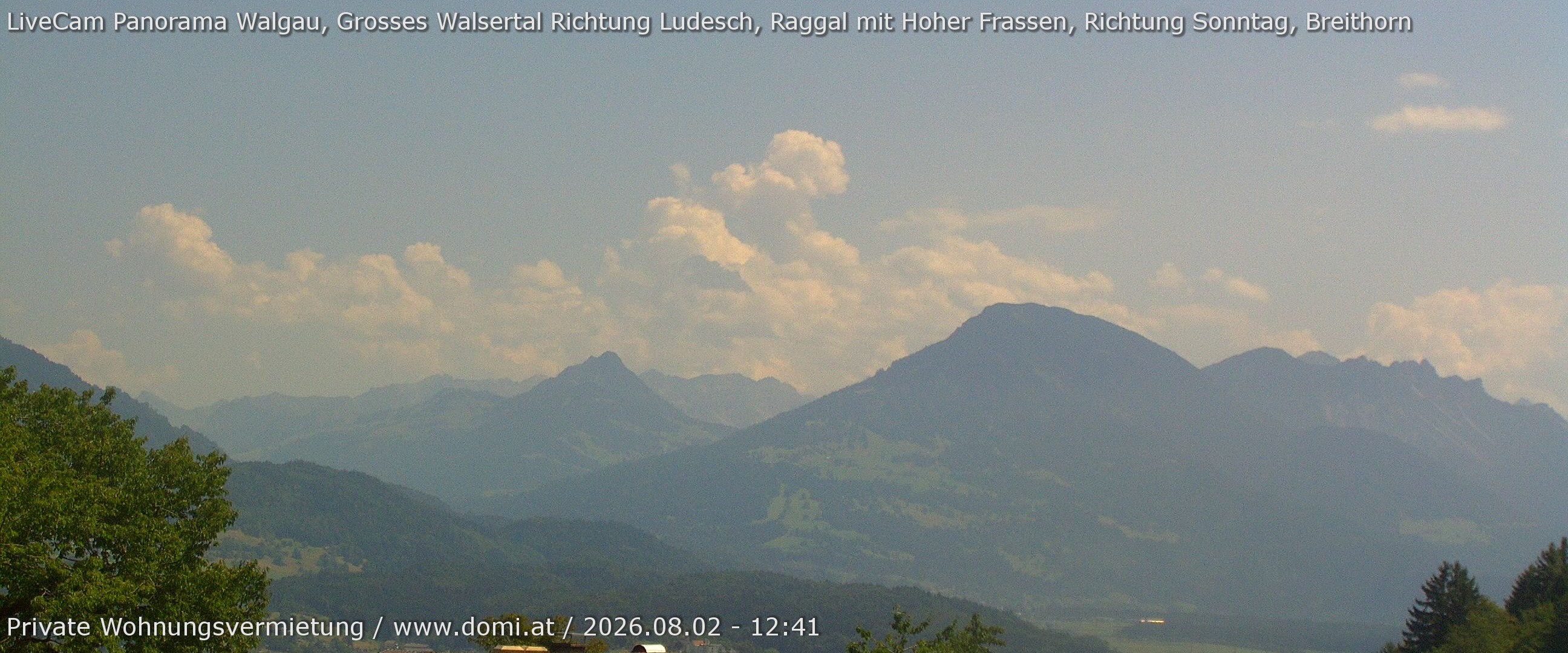 Archived image Webcam View of Walgau, Hoher Fraßen and Breithorn from Gampelün