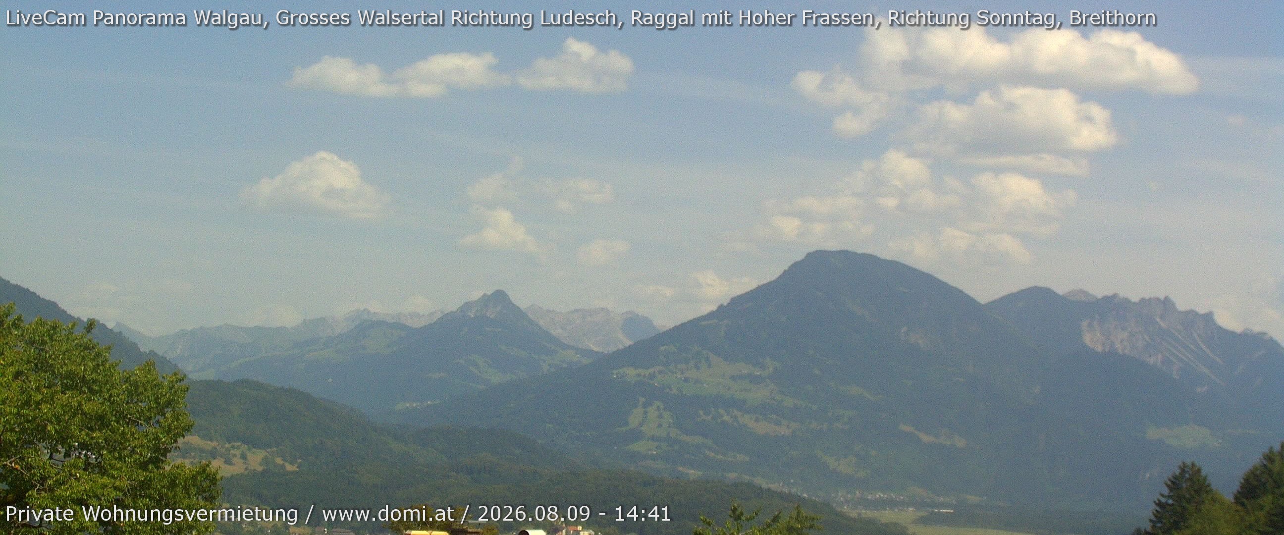 Archived image Webcam View of Walgau, Hoher Fraßen and Breithorn from Gampelün