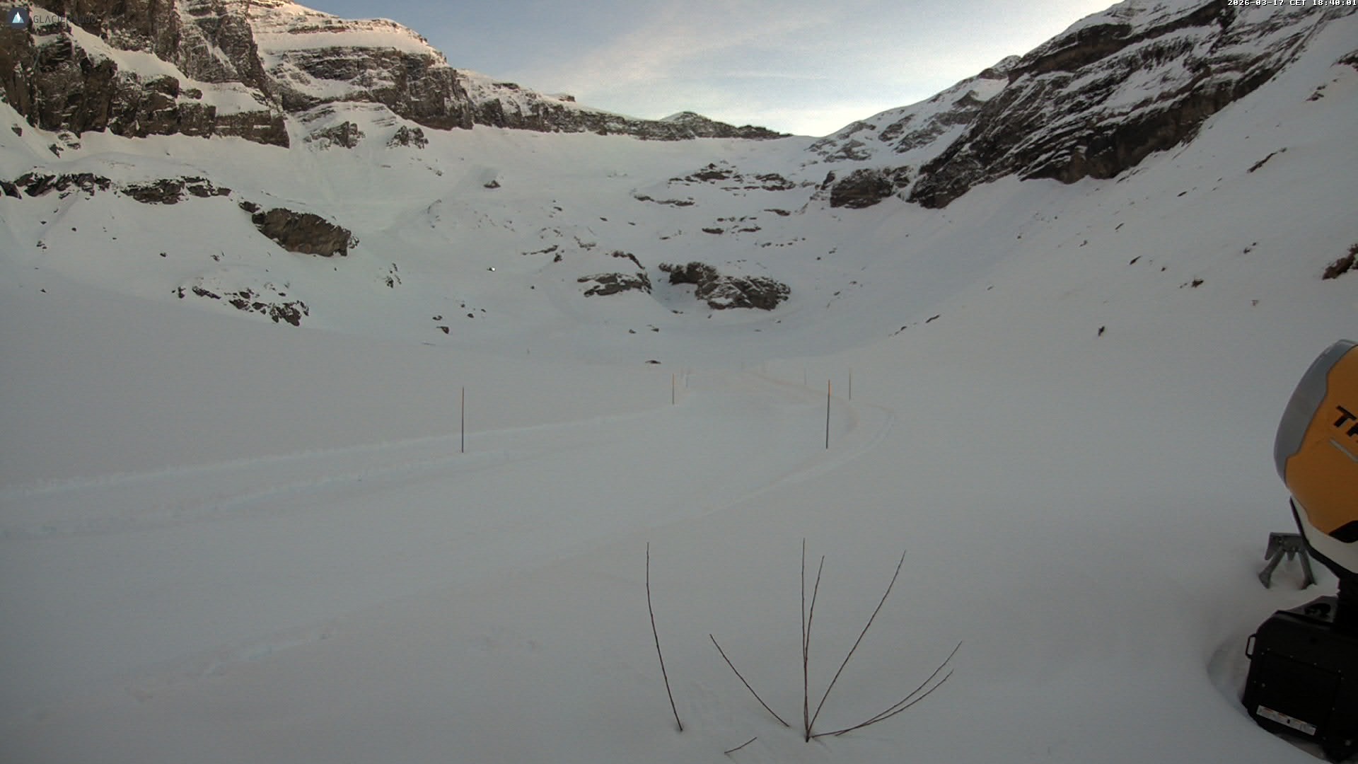 Archiv Foto Webcam Glacier 3000 Oldenalp – Oldenegg