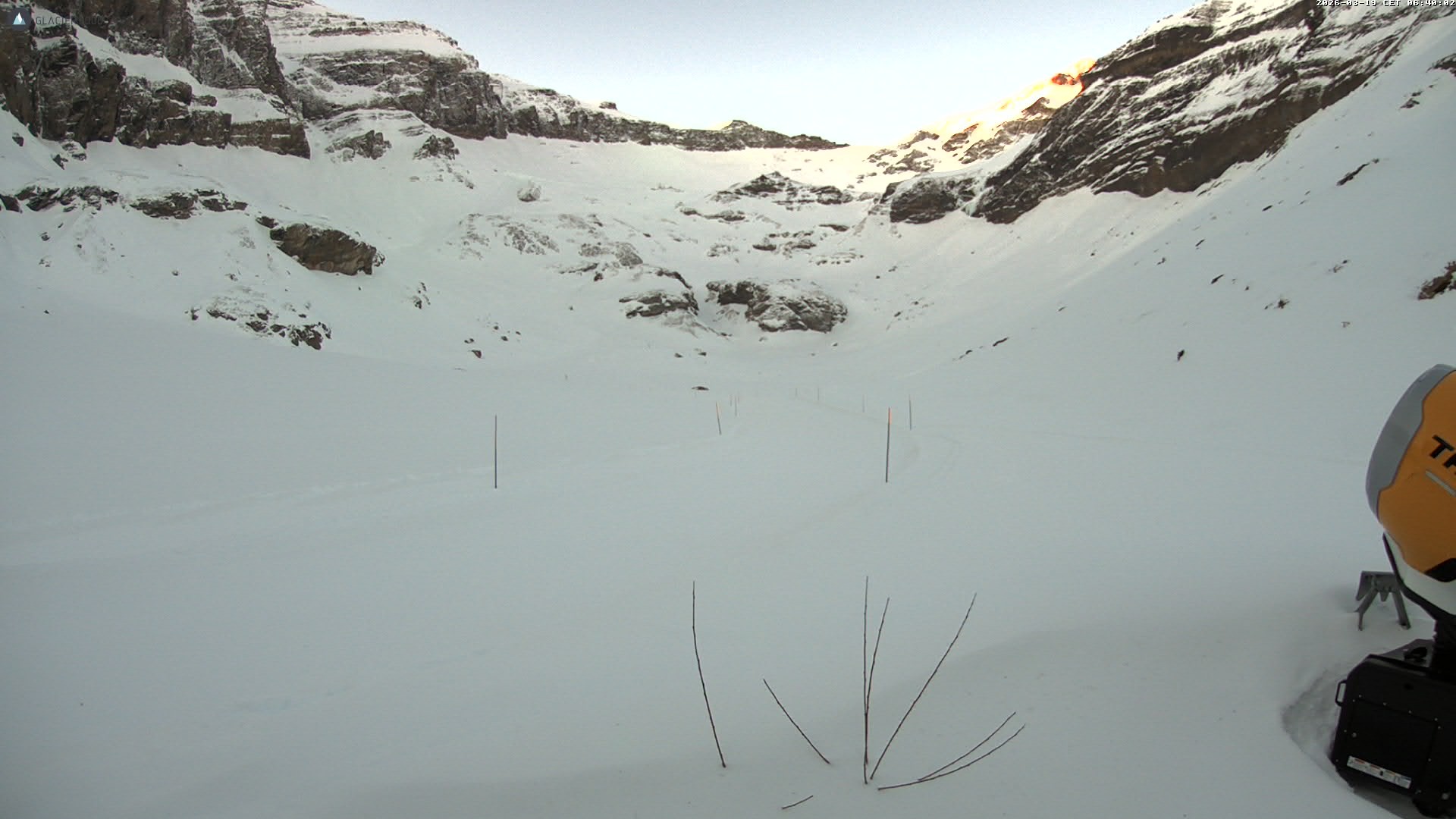 Archiv Foto Webcam Glacier 3000 Oldenalp – Oldenegg