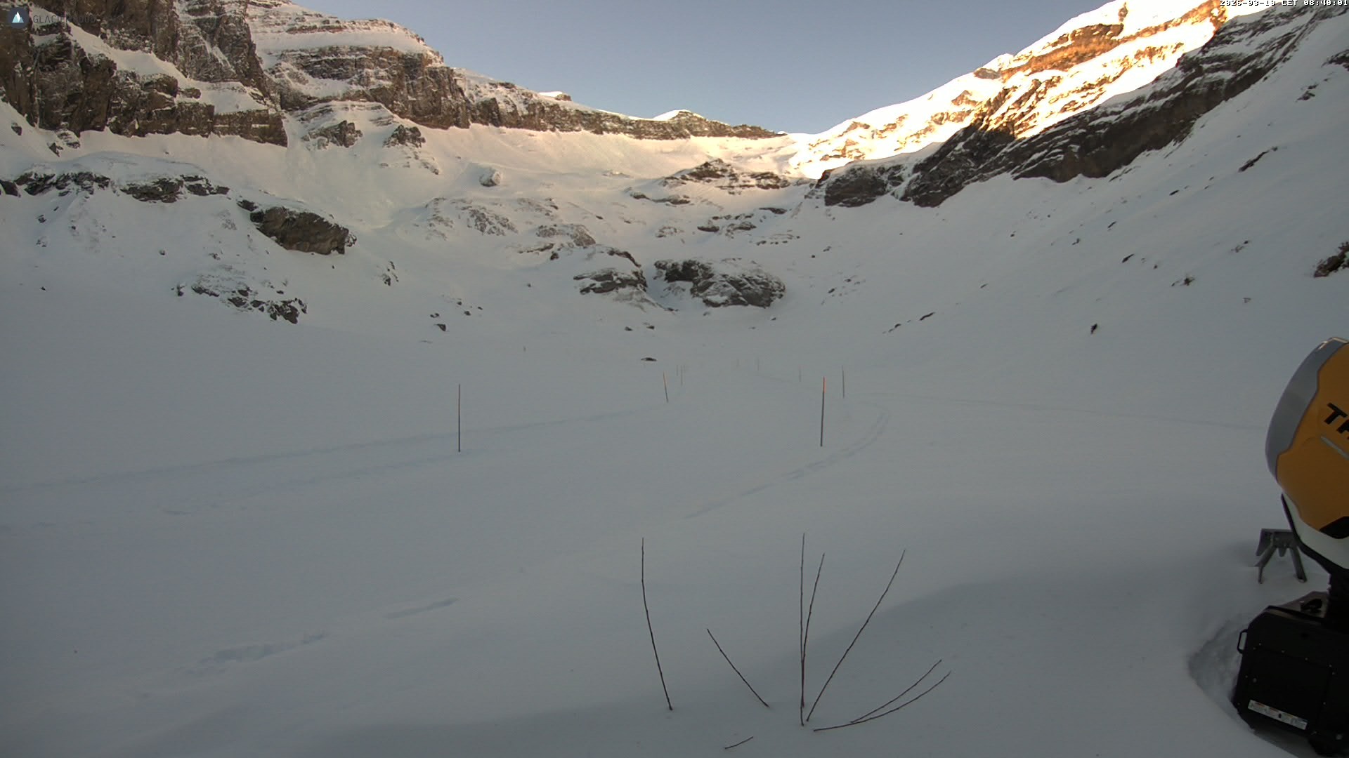 Archiv Foto Webcam Glacier 3000 Oldenalp – Oldenegg