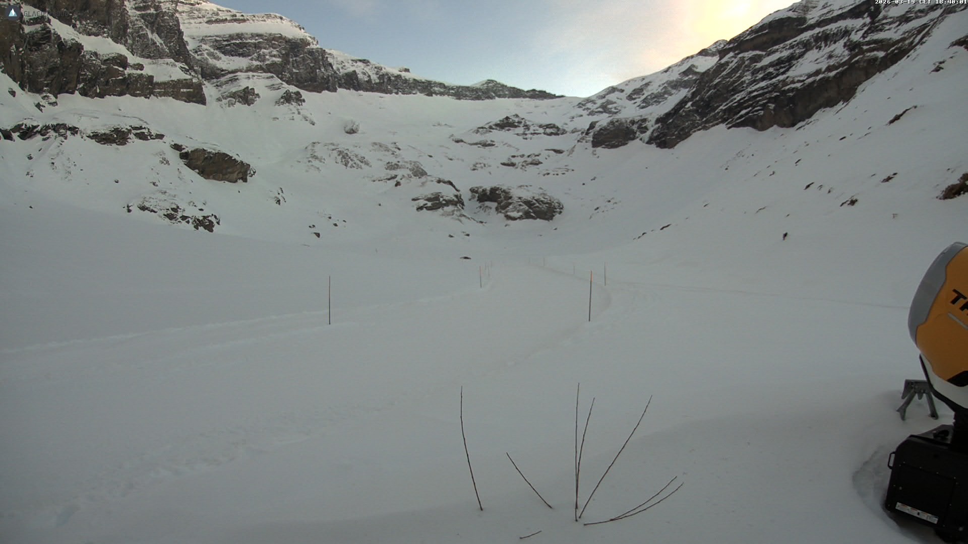 Archiv Foto Webcam Glacier 3000 Oldenalp – Oldenegg