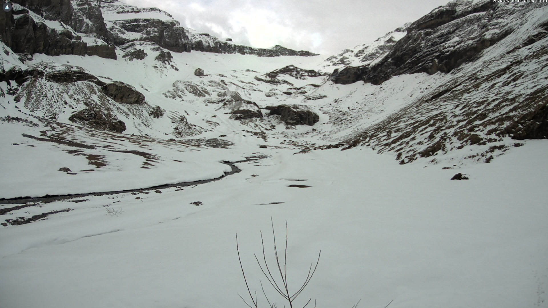 Archiv Foto Webcam Glacier 3000 Oldenalp – Oldenegg