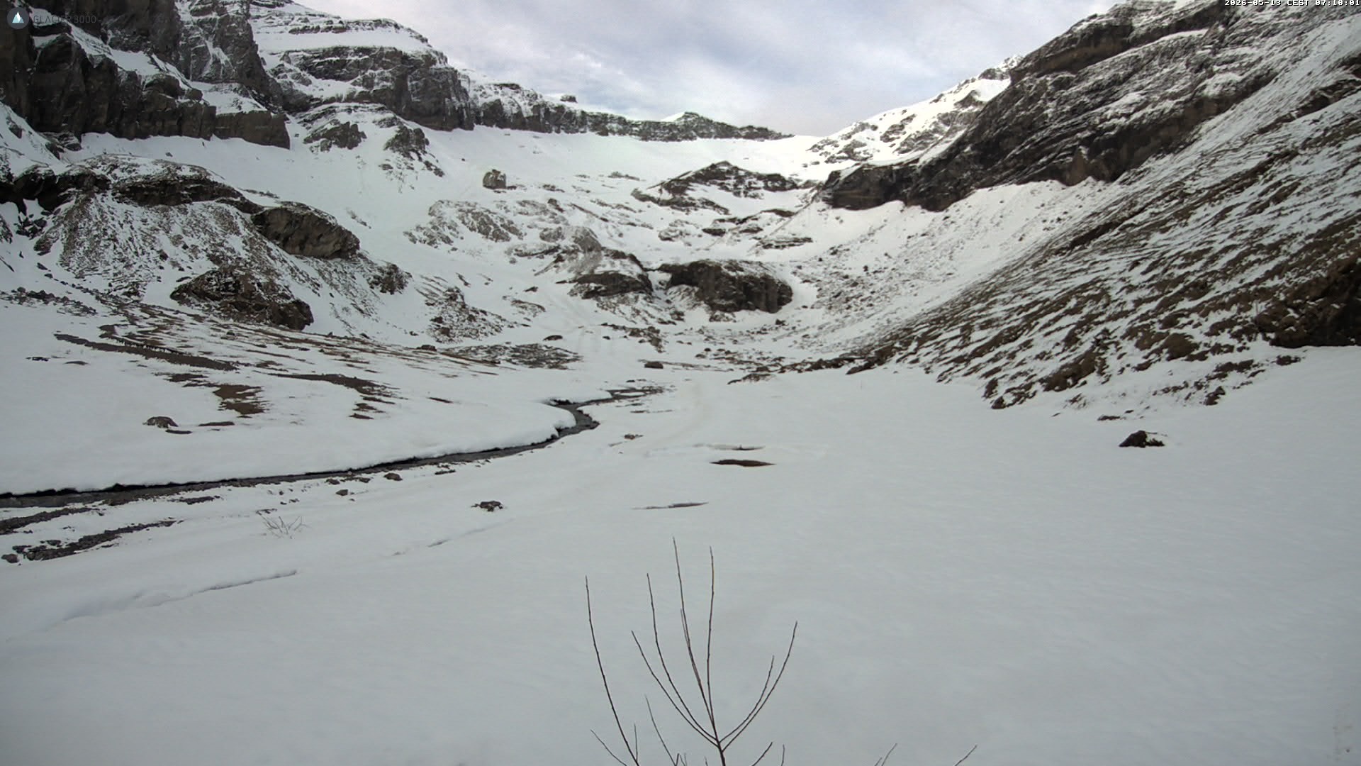 Archiv Foto Webcam Glacier 3000 Oldenalp – Oldenegg