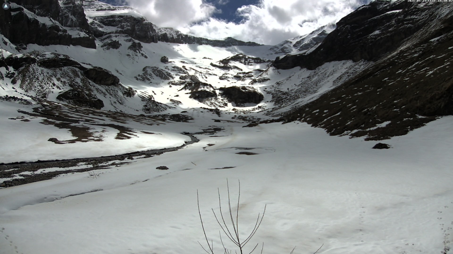 Archiv Foto Webcam Glacier 3000 Oldenalp – Oldenegg