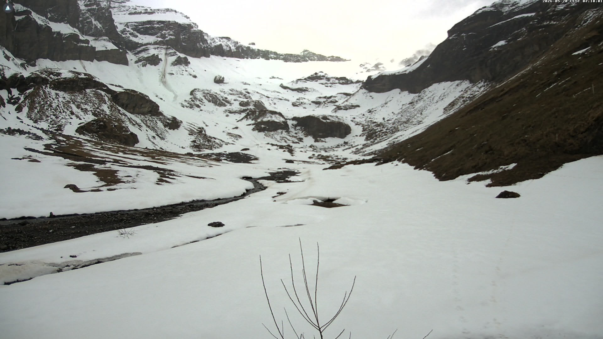 Archiv Foto Webcam Glacier 3000 Oldenalp – Oldenegg
