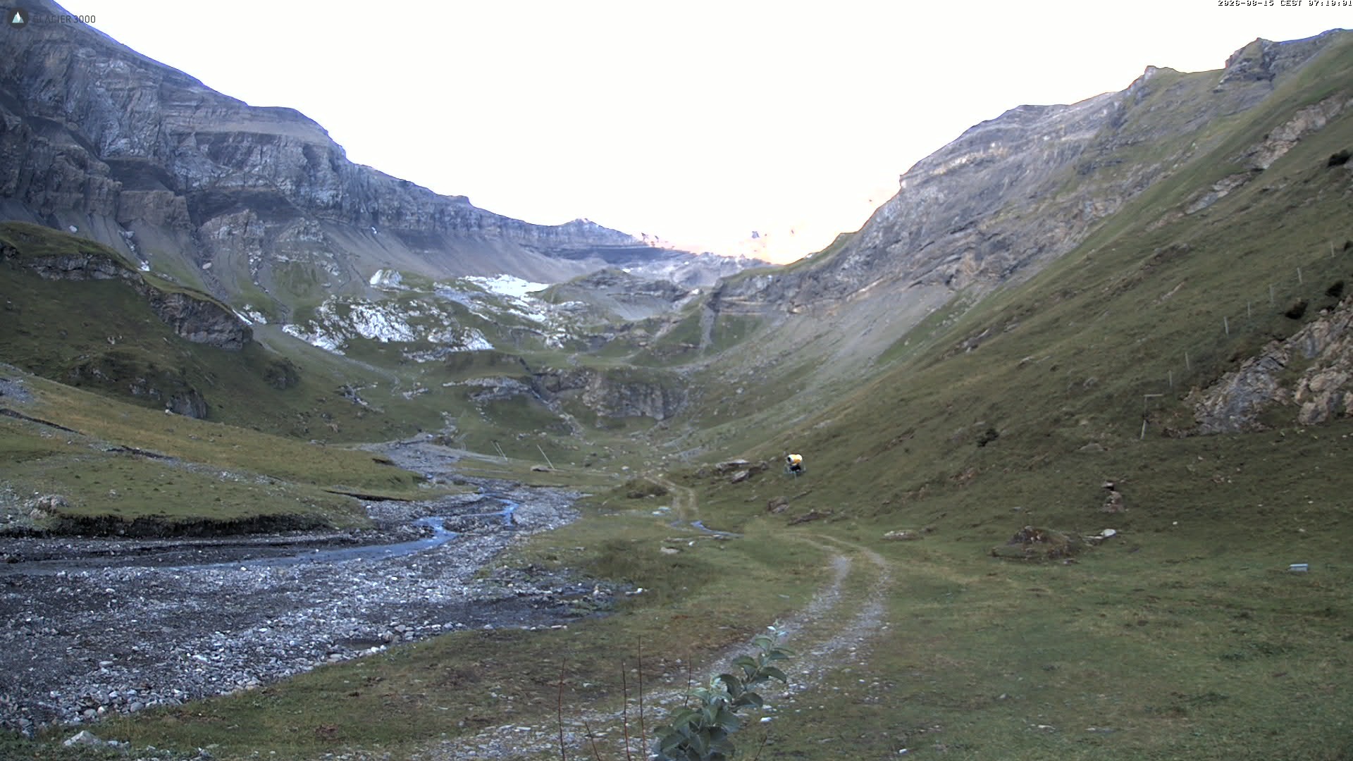 Archiv Foto Webcam Glacier 3000 Oldenalp – Oldenegg