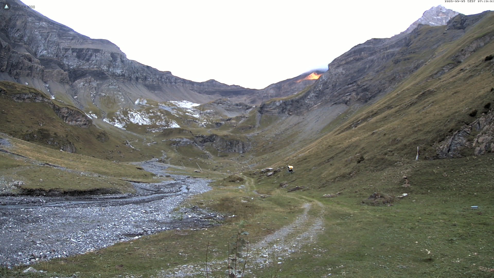 Archiv Foto Webcam Glacier 3000 Oldenalp – Oldenegg