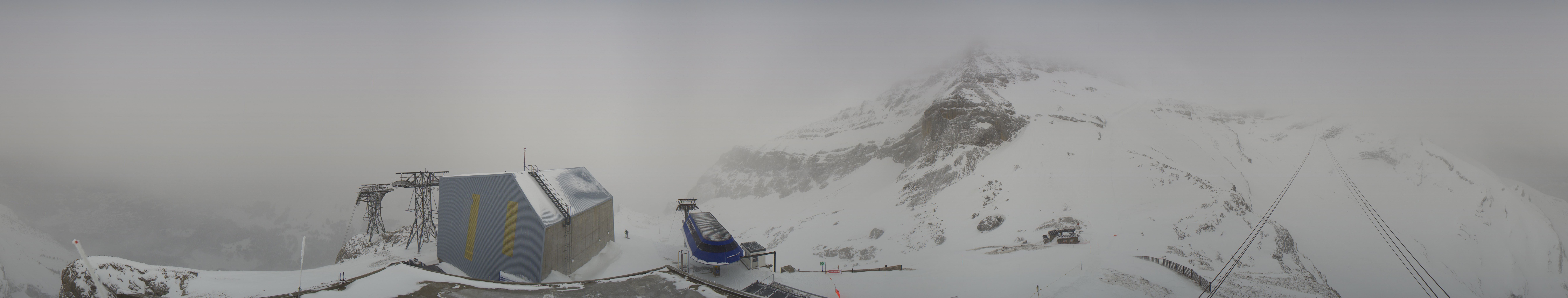 Archiv Foto Webcam Glacier 3000: Station Cabane