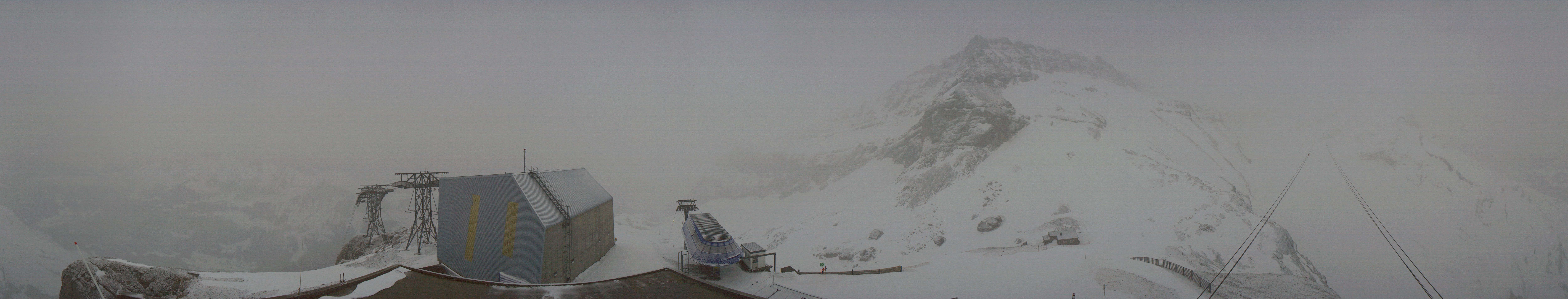 Archiv Foto Webcam Glacier 3000: Station Cabane