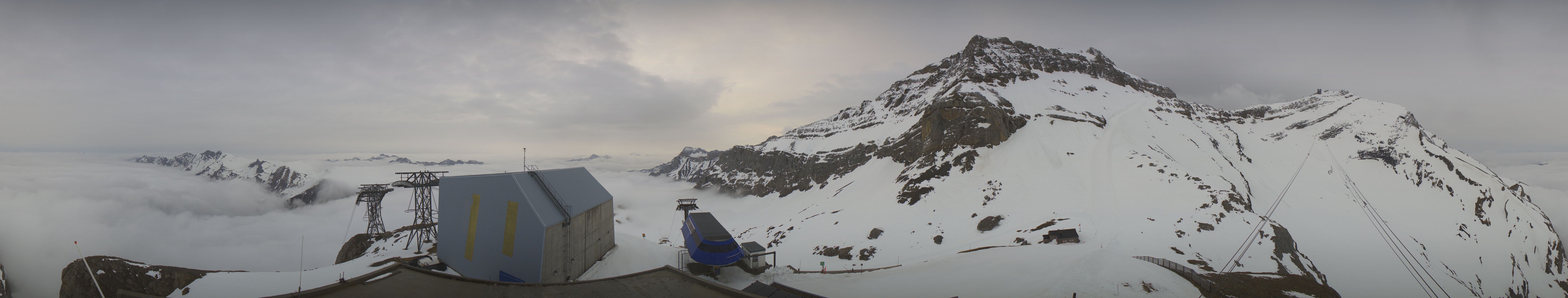 Archiv Foto Webcam Glacier 3000: Station Cabane