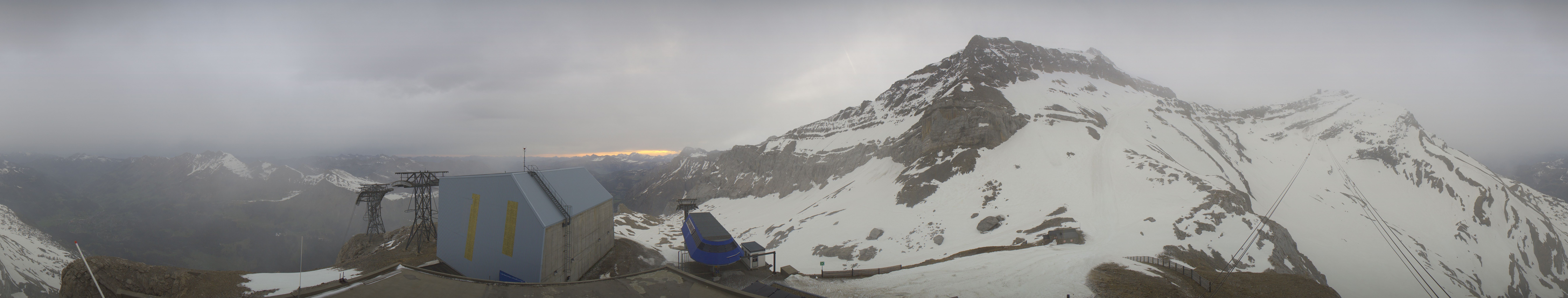 Archiv Foto Webcam Glacier 3000: Station Cabane