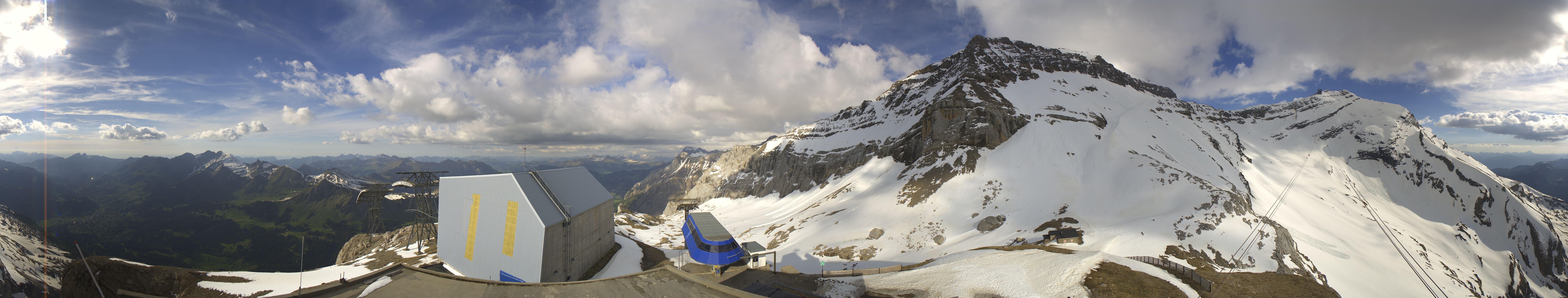 Archiv Foto Webcam Glacier 3000: Station Cabane