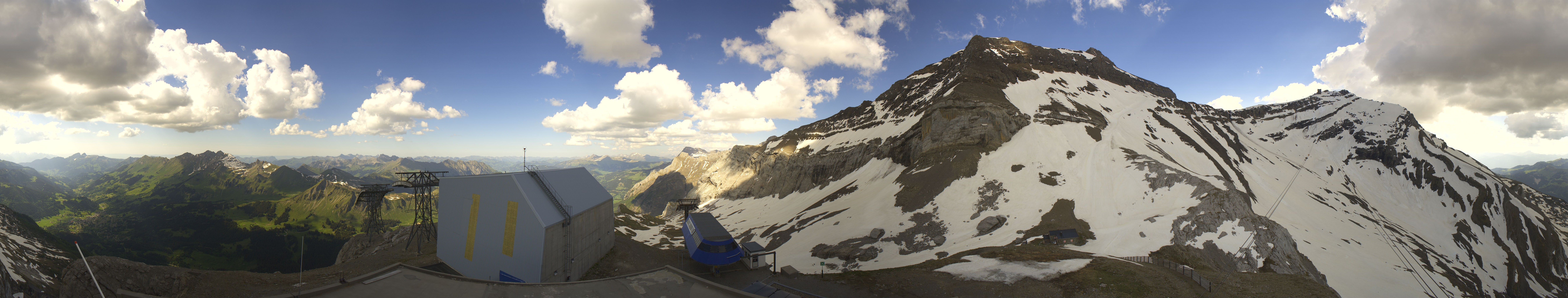 Archiv Foto Webcam Glacier 3000: Station Cabane