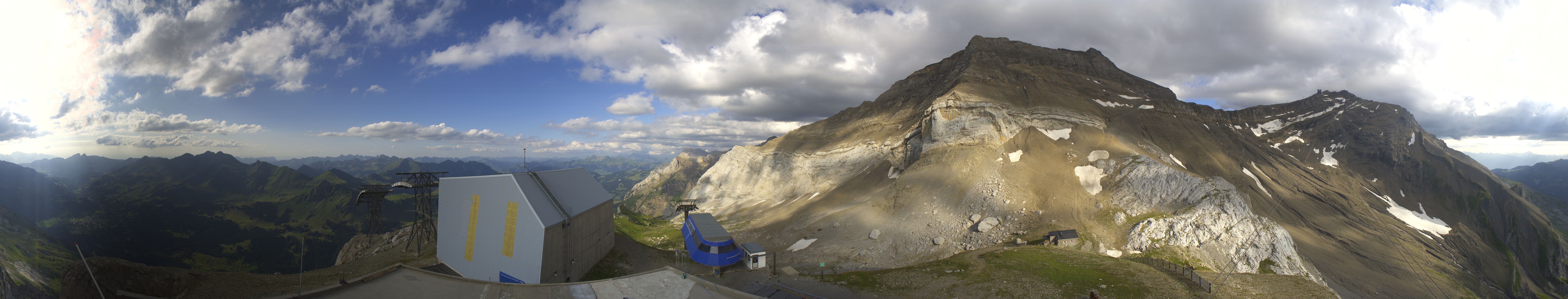 Archiv Foto Webcam Glacier 3000: Station Cabane