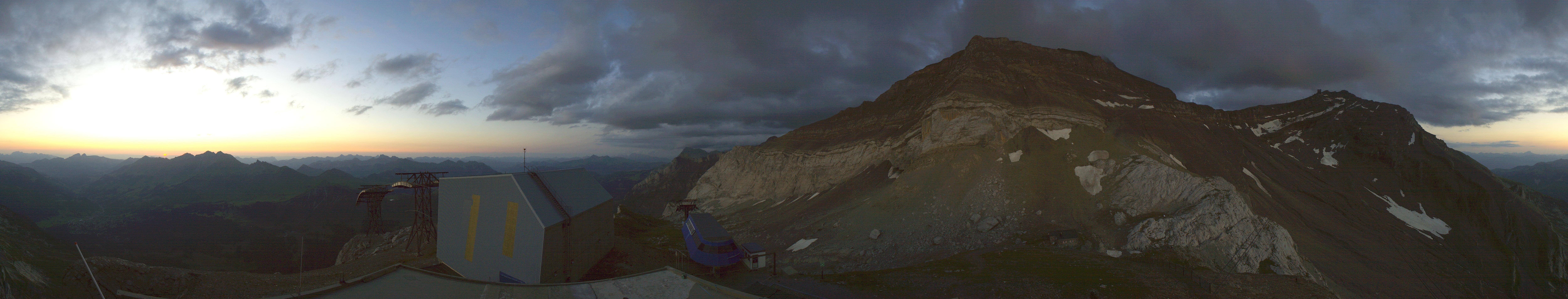 Archiv Foto Webcam Glacier 3000: Station Cabane