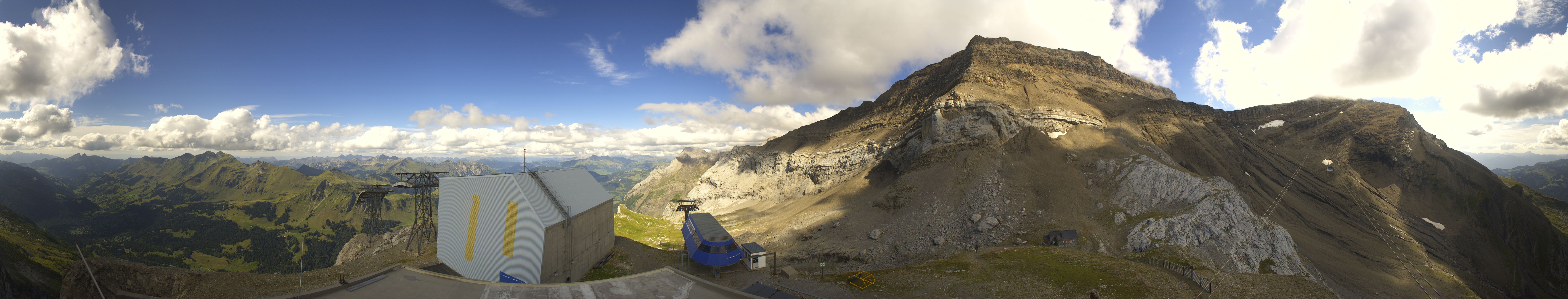 Archiv Foto Webcam Glacier 3000: Station Cabane