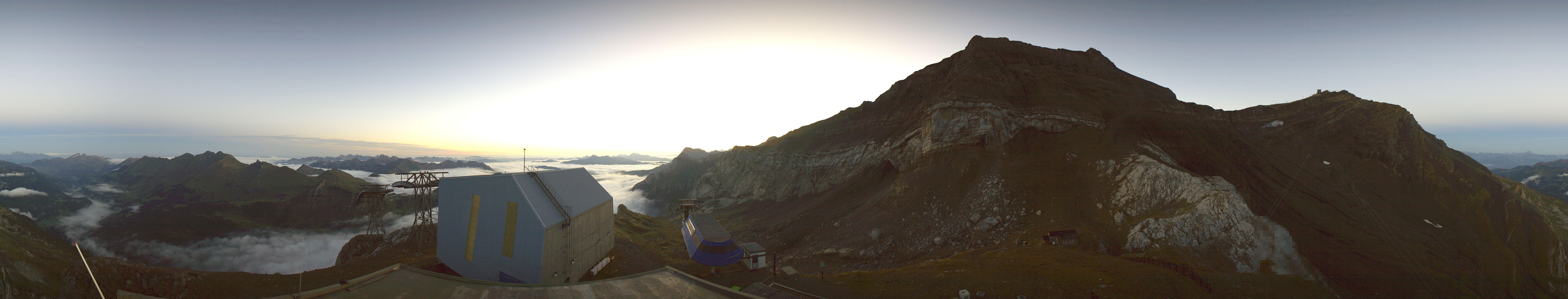Archiv Foto Webcam Glacier 3000: Station Cabane