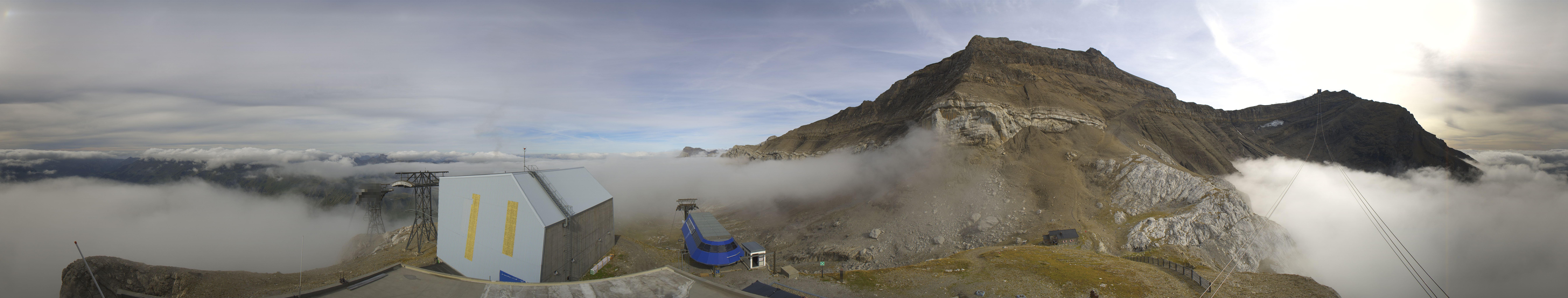 Archiv Foto Webcam Glacier 3000: Station Cabane