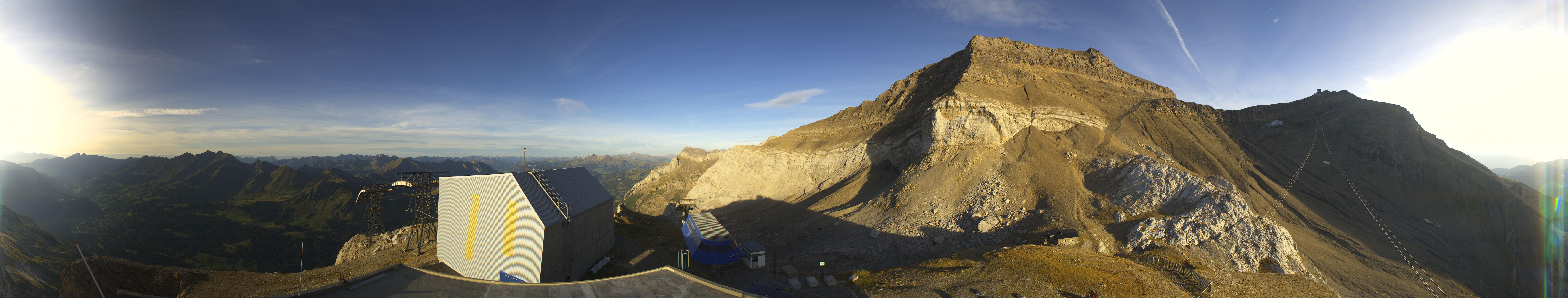 Archiv Foto Webcam Glacier 3000: Station Cabane