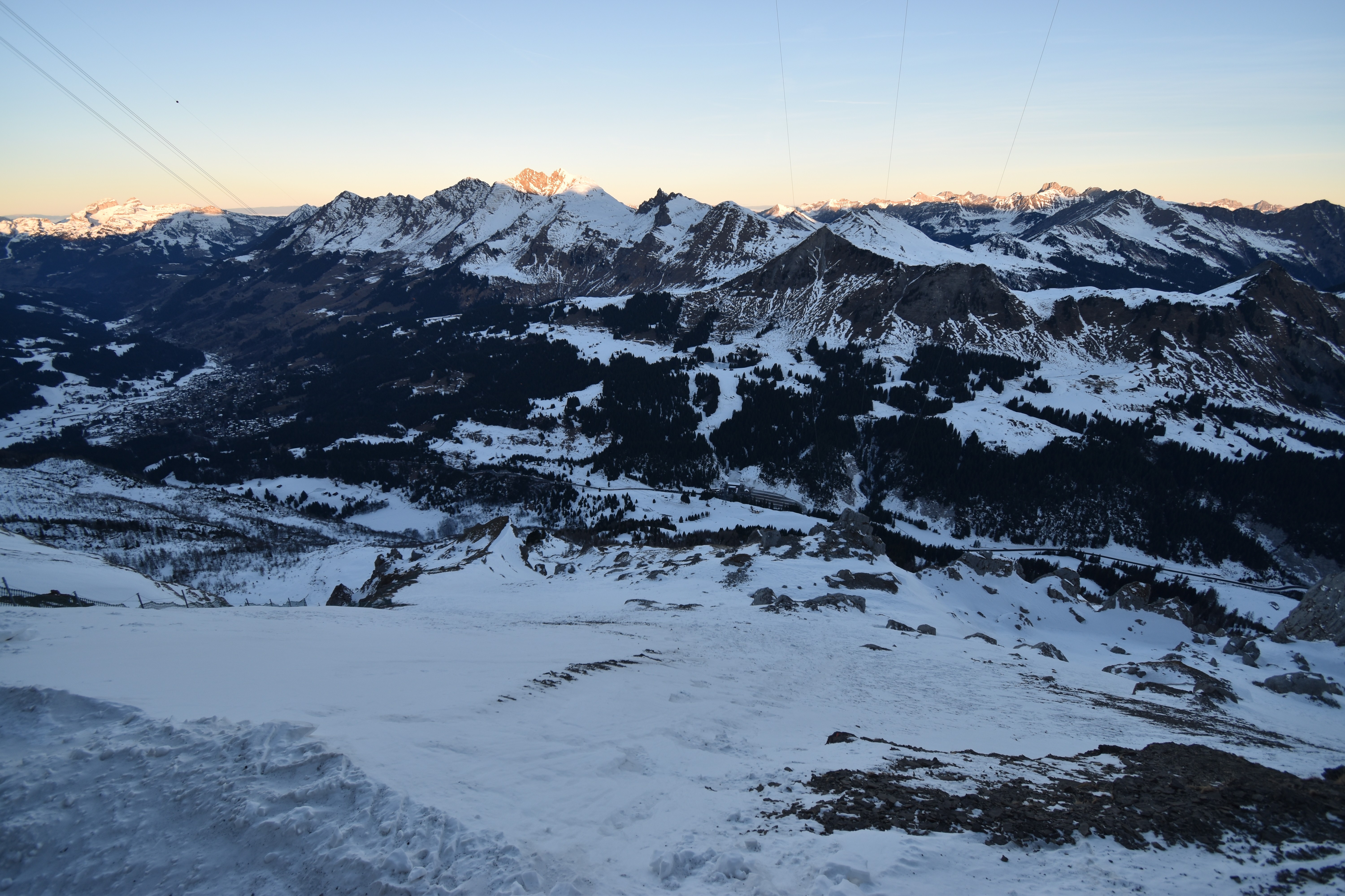 Archiv Foto Webcam Glacier 3000: Black Wall am Gemskopf