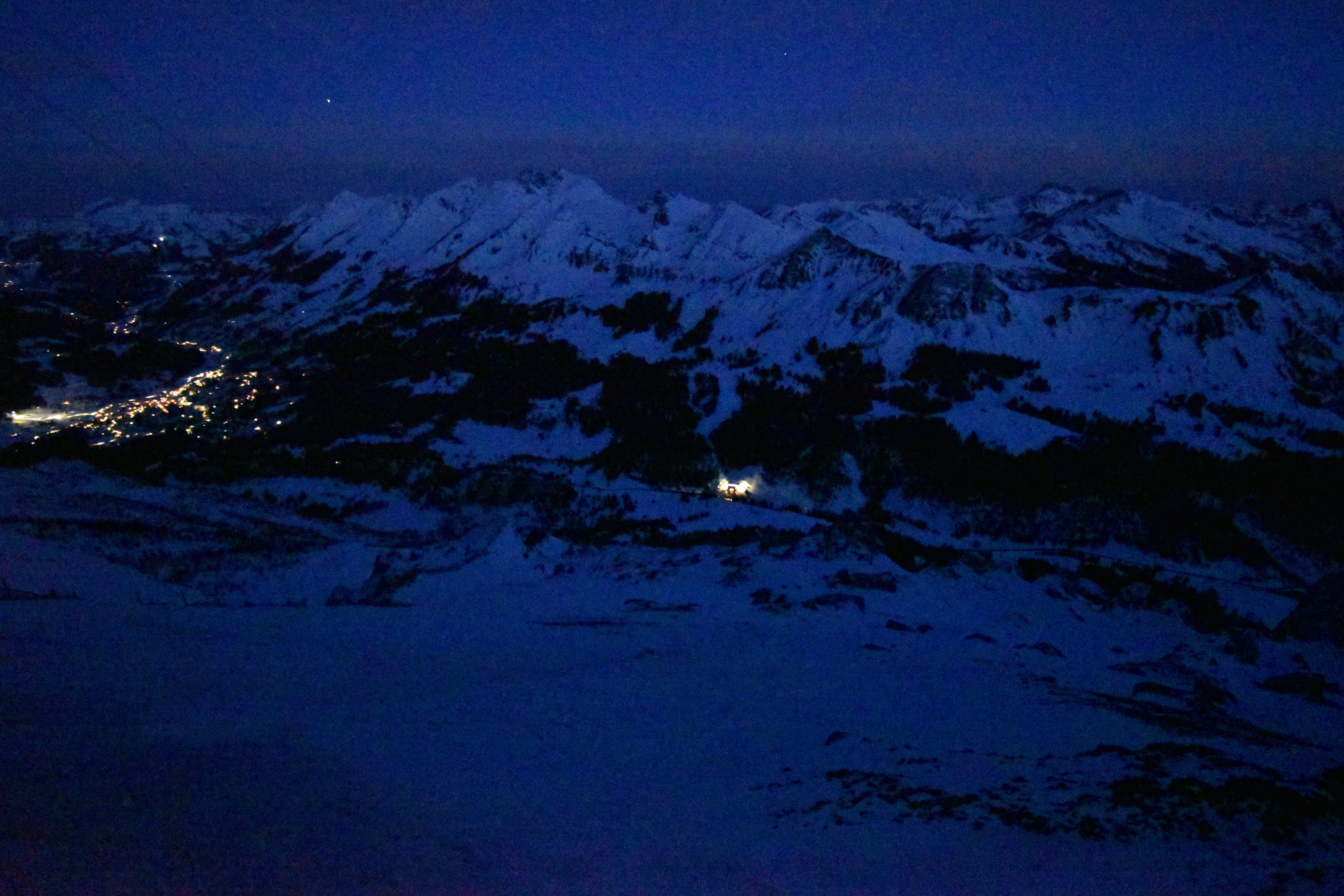 Archiv Foto Webcam Glacier 3000: Black Wall am Gemskopf