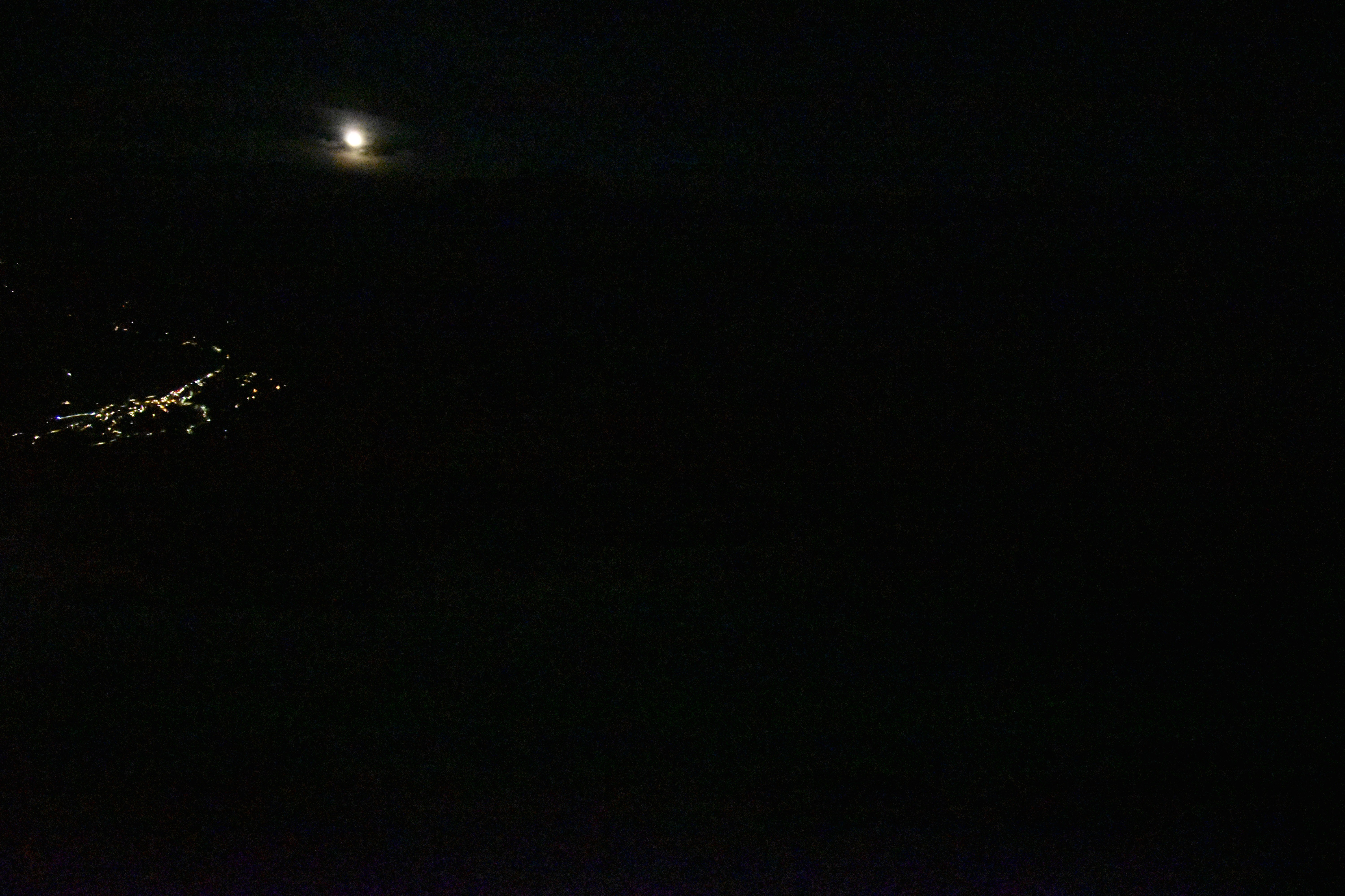 Archiv Foto Webcam Glacier 3000: Black Wall am Gemskopf