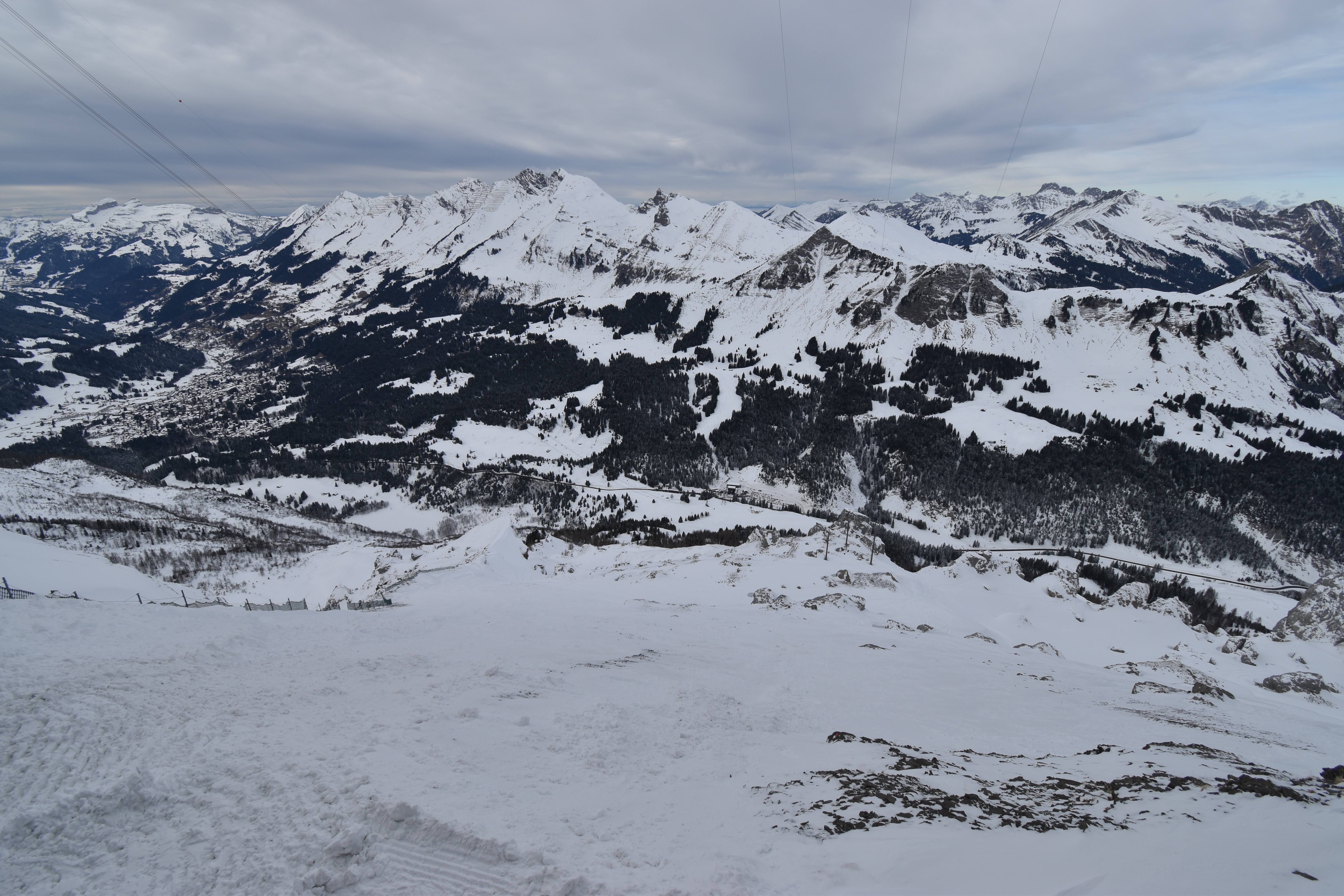 Archiv Foto Webcam Glacier 3000: Black Wall am Gemskopf