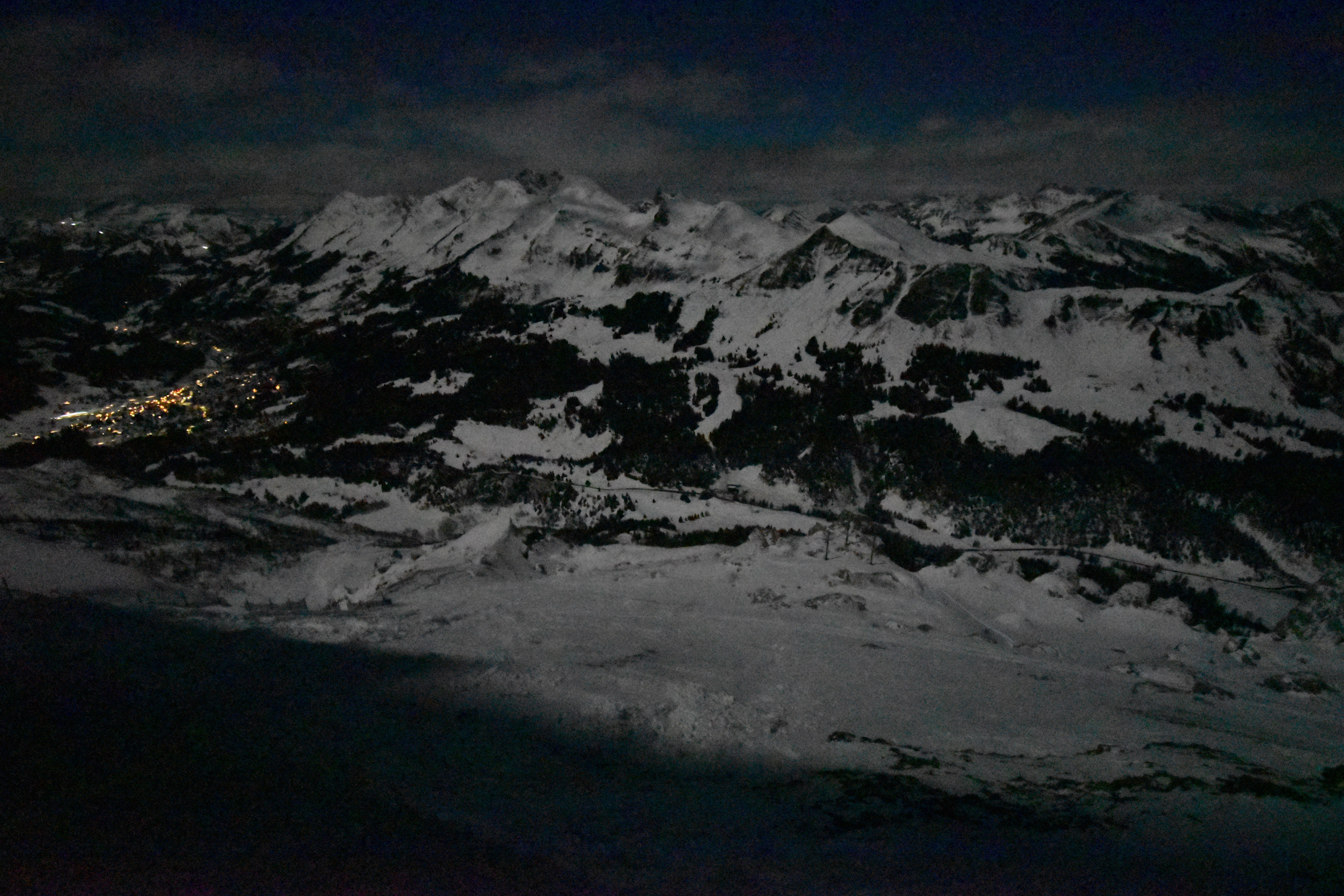 Archiv Foto Webcam Glacier 3000: Black Wall am Gemskopf