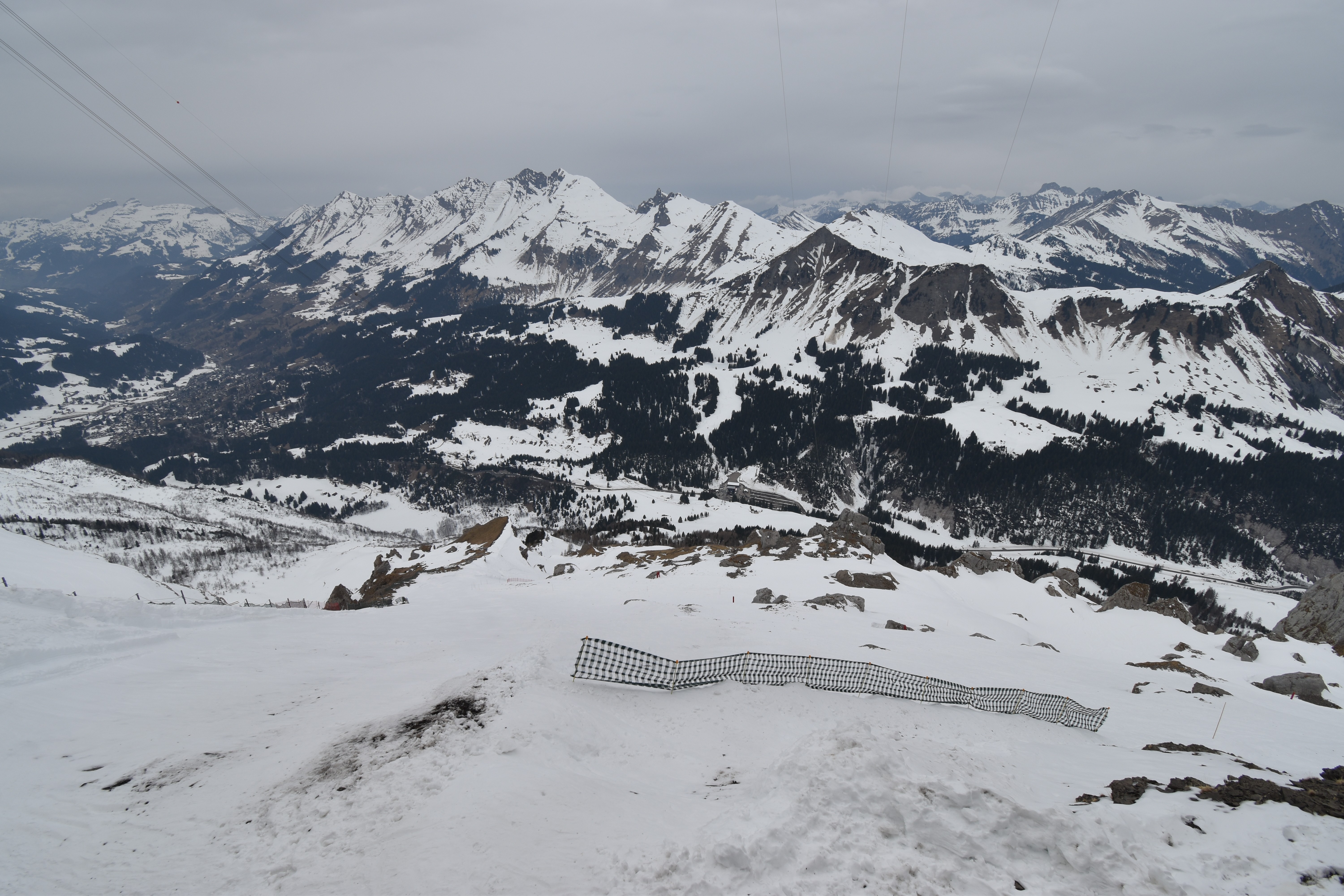 Archiv Foto Webcam Glacier 3000: Black Wall am Gemskopf