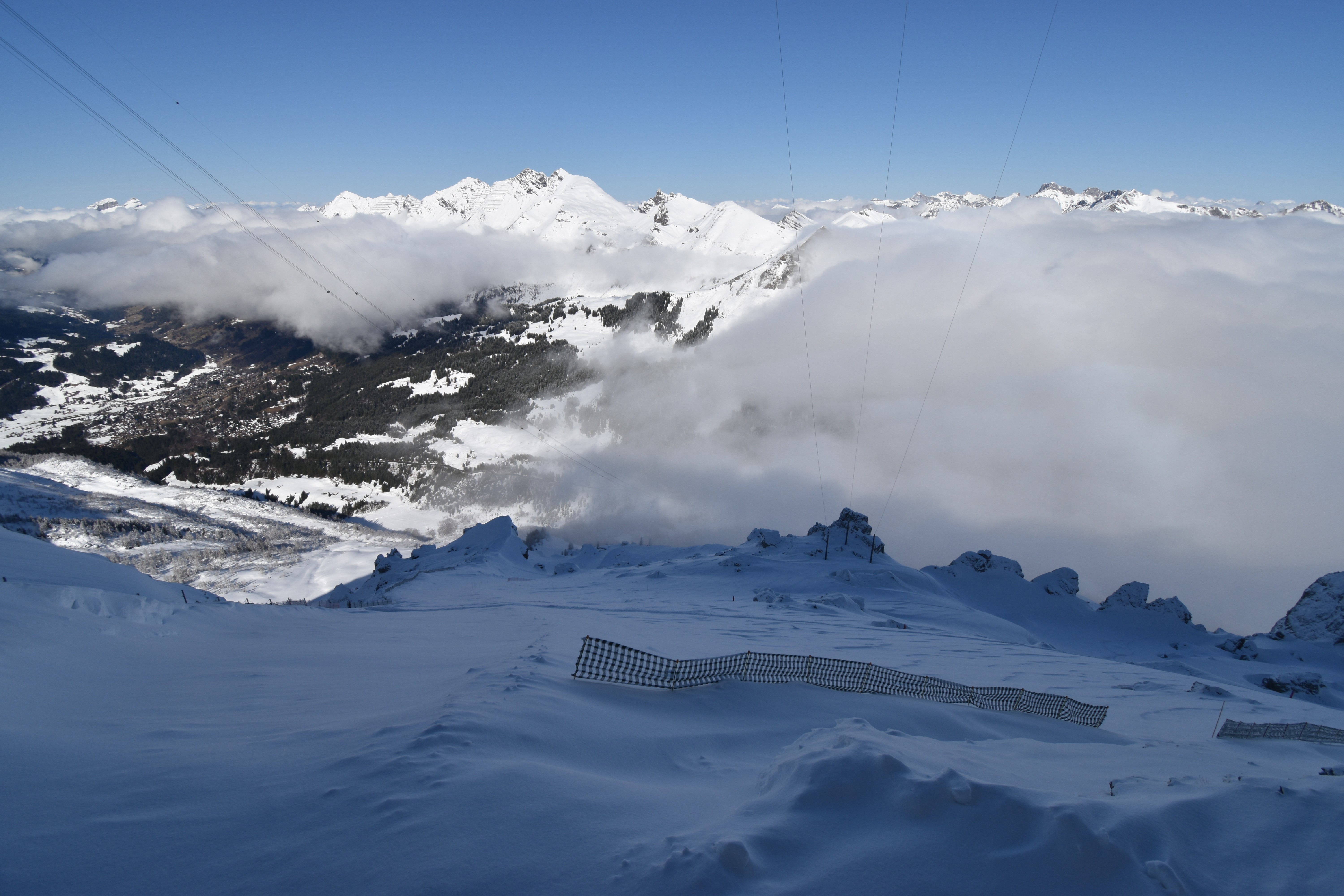 Archiv Foto Webcam Glacier 3000: Black Wall am Gemskopf