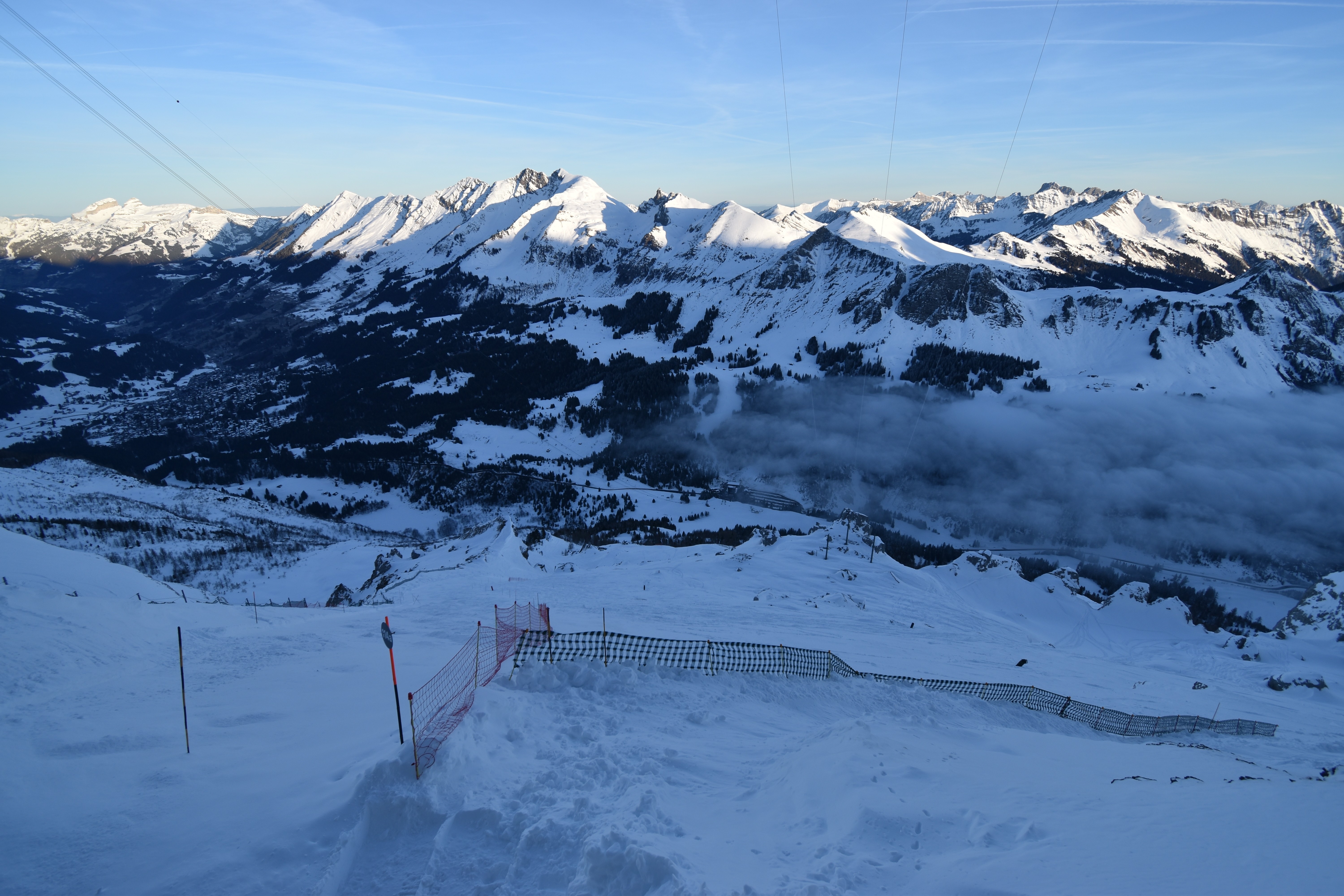 Archiv Foto Webcam Glacier 3000: Black Wall am Gemskopf