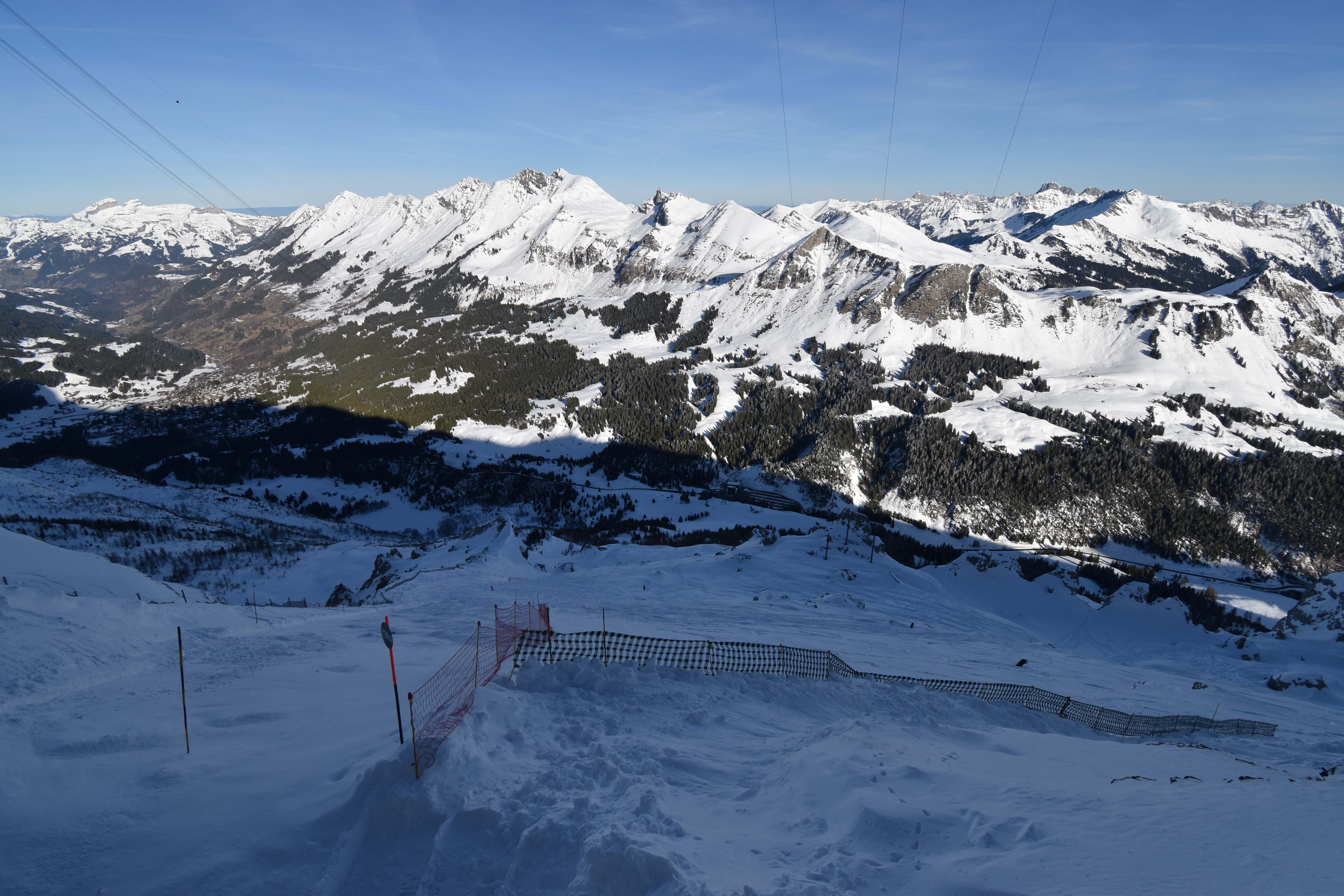 Archiv Foto Webcam Glacier 3000: Black Wall am Gemskopf