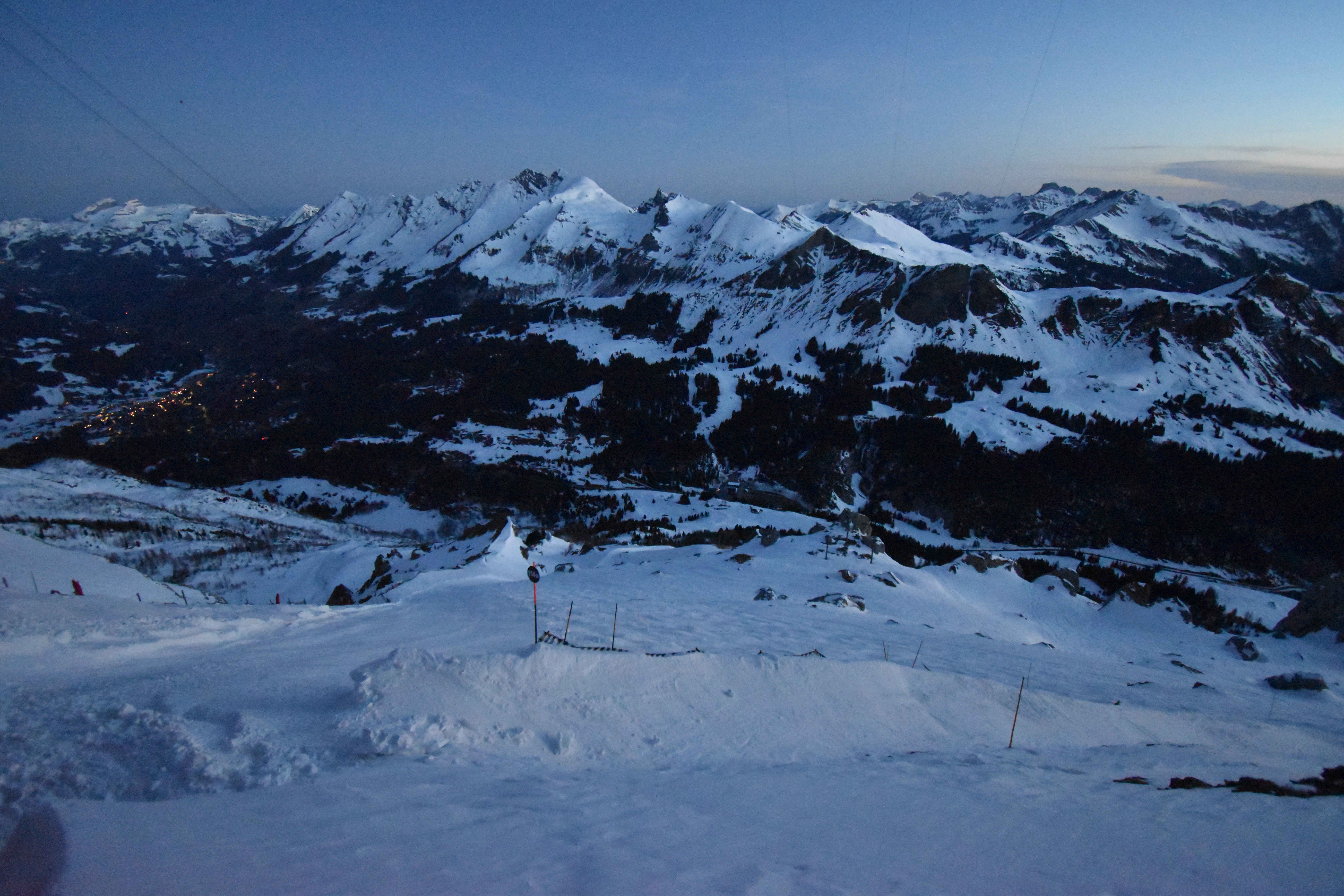 Archiv Foto Webcam Glacier 3000: Black Wall am Gemskopf