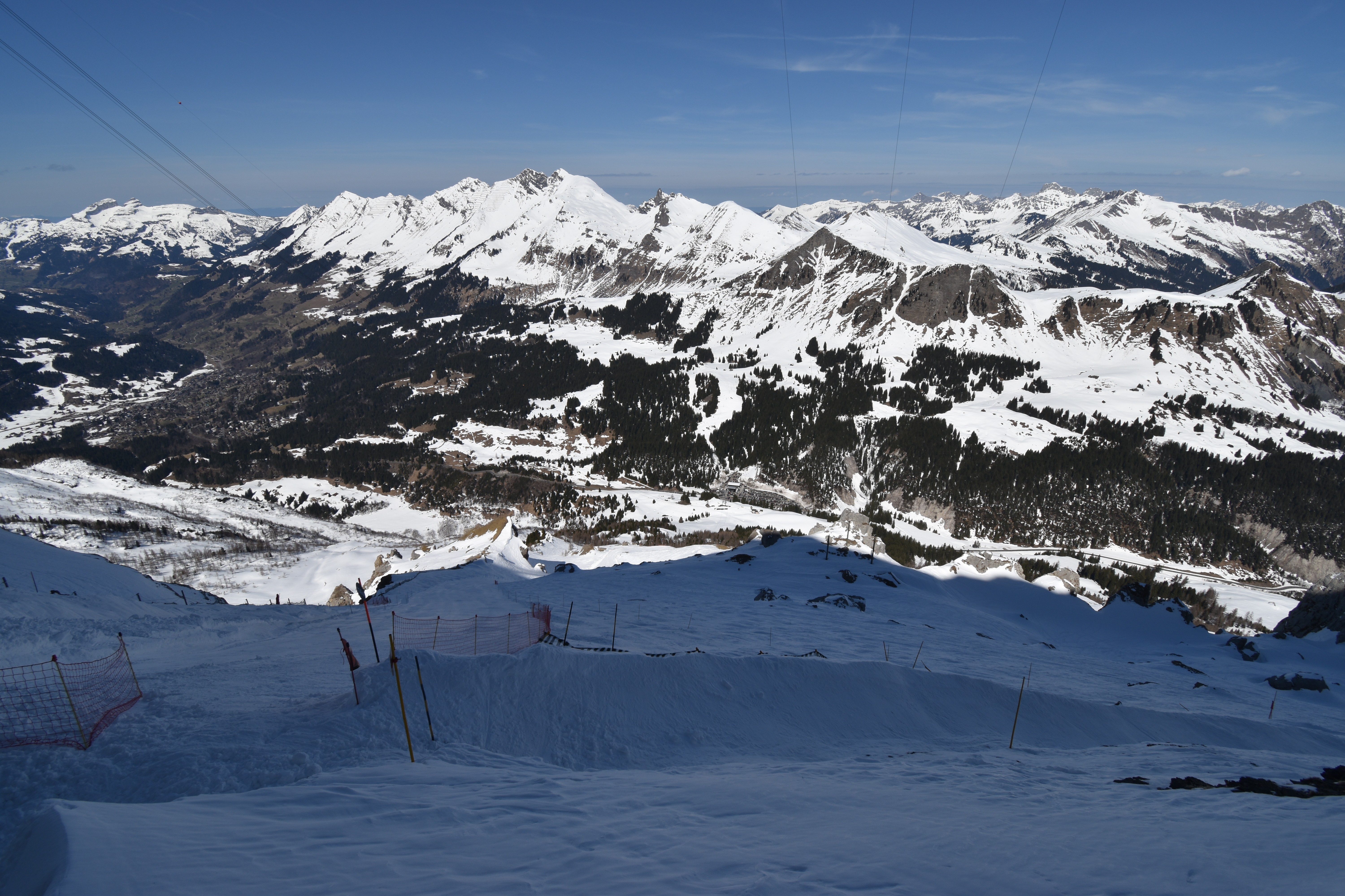 Archiv Foto Webcam Glacier 3000: Black Wall am Gemskopf