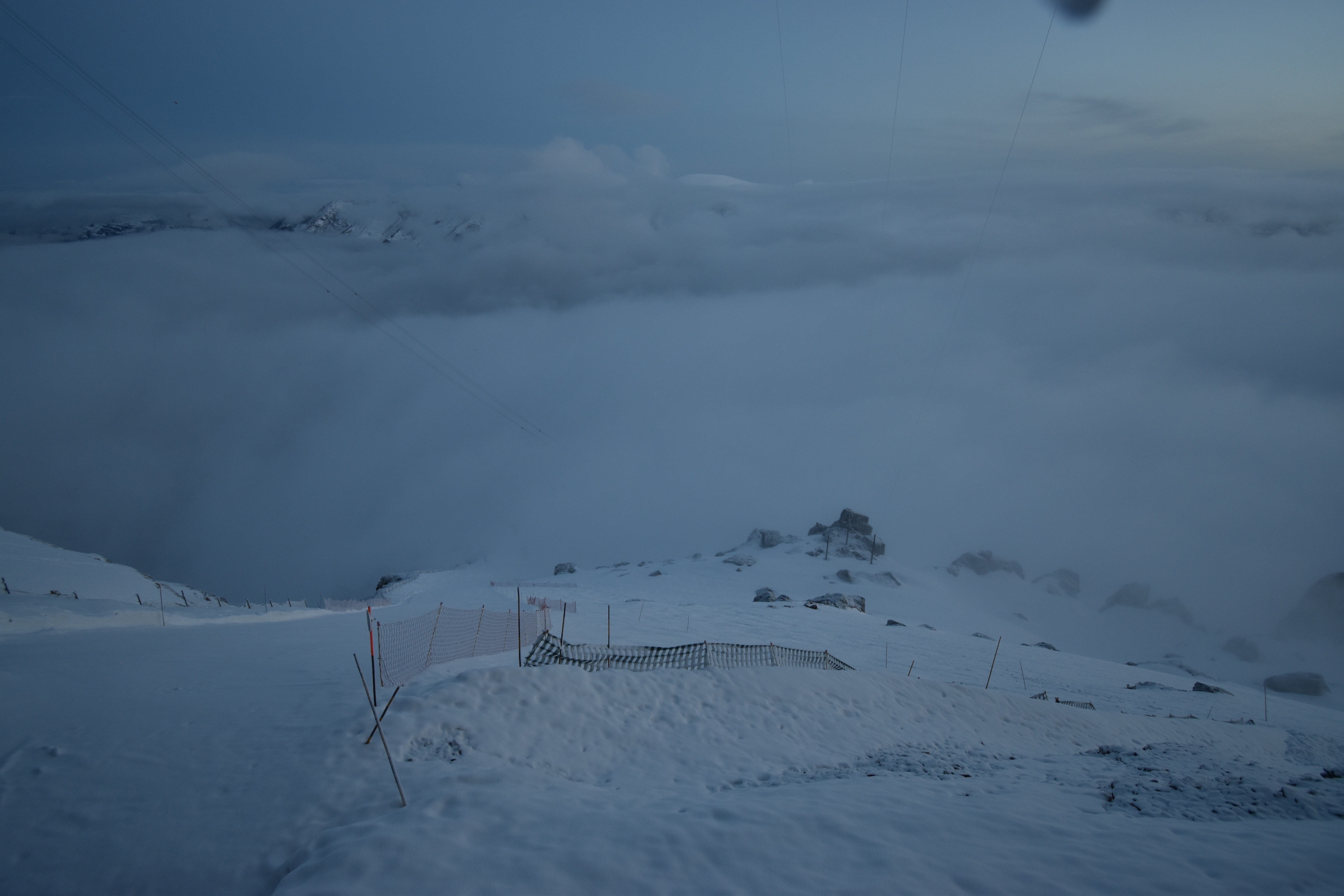 Archiv Foto Webcam Glacier 3000: Black Wall am Gemskopf