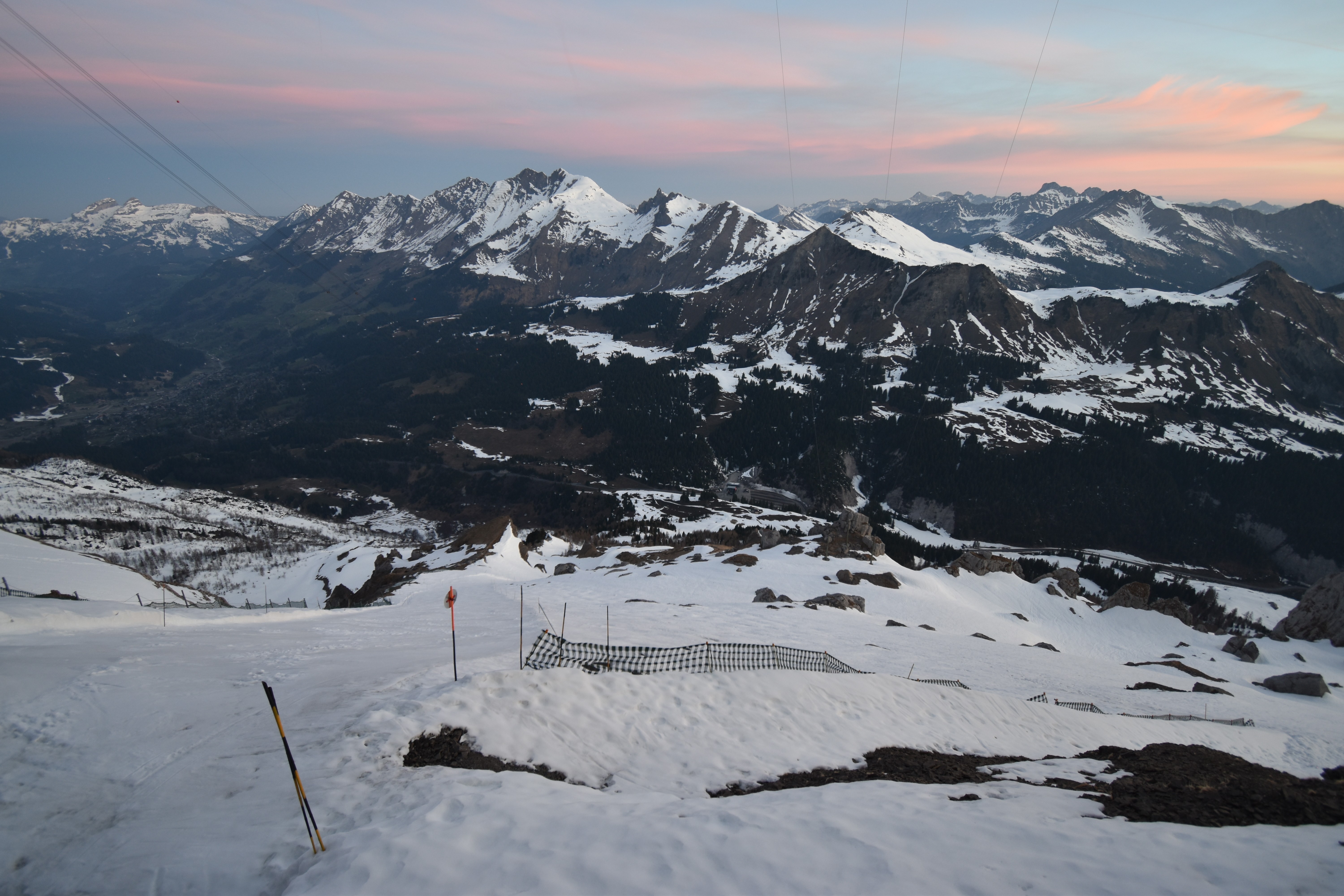 Archiv Foto Webcam Glacier 3000: Black Wall am Gemskopf